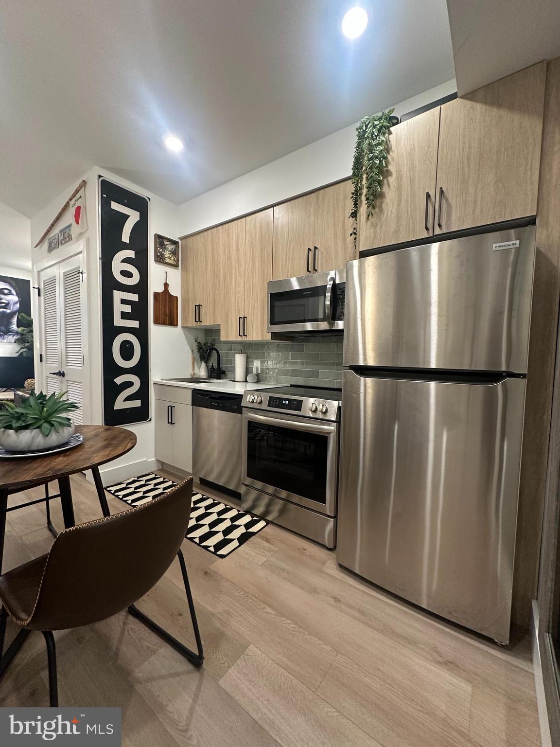 FISHTOWN - Residential Lease