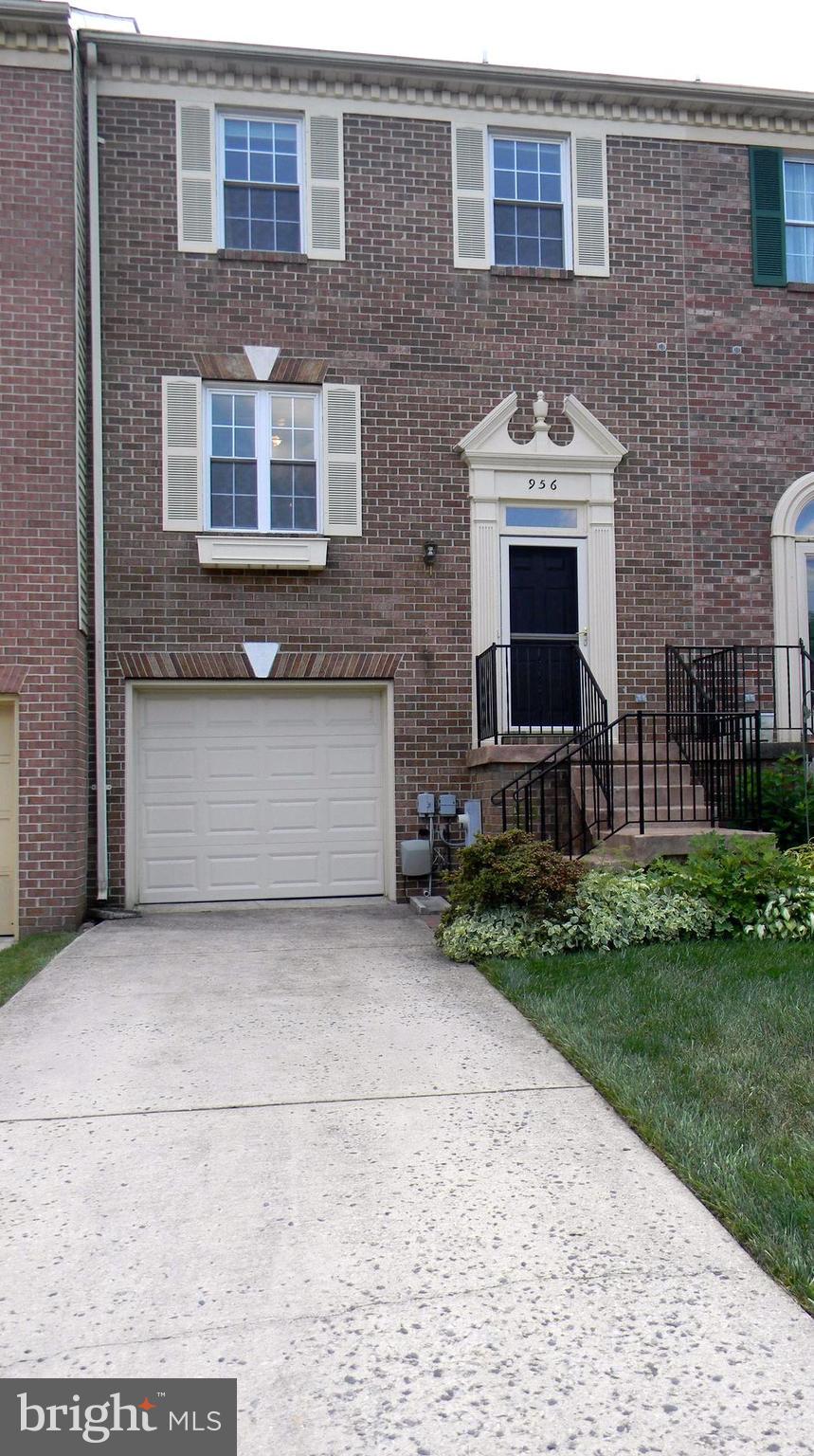 OLD FIELDS - Residential