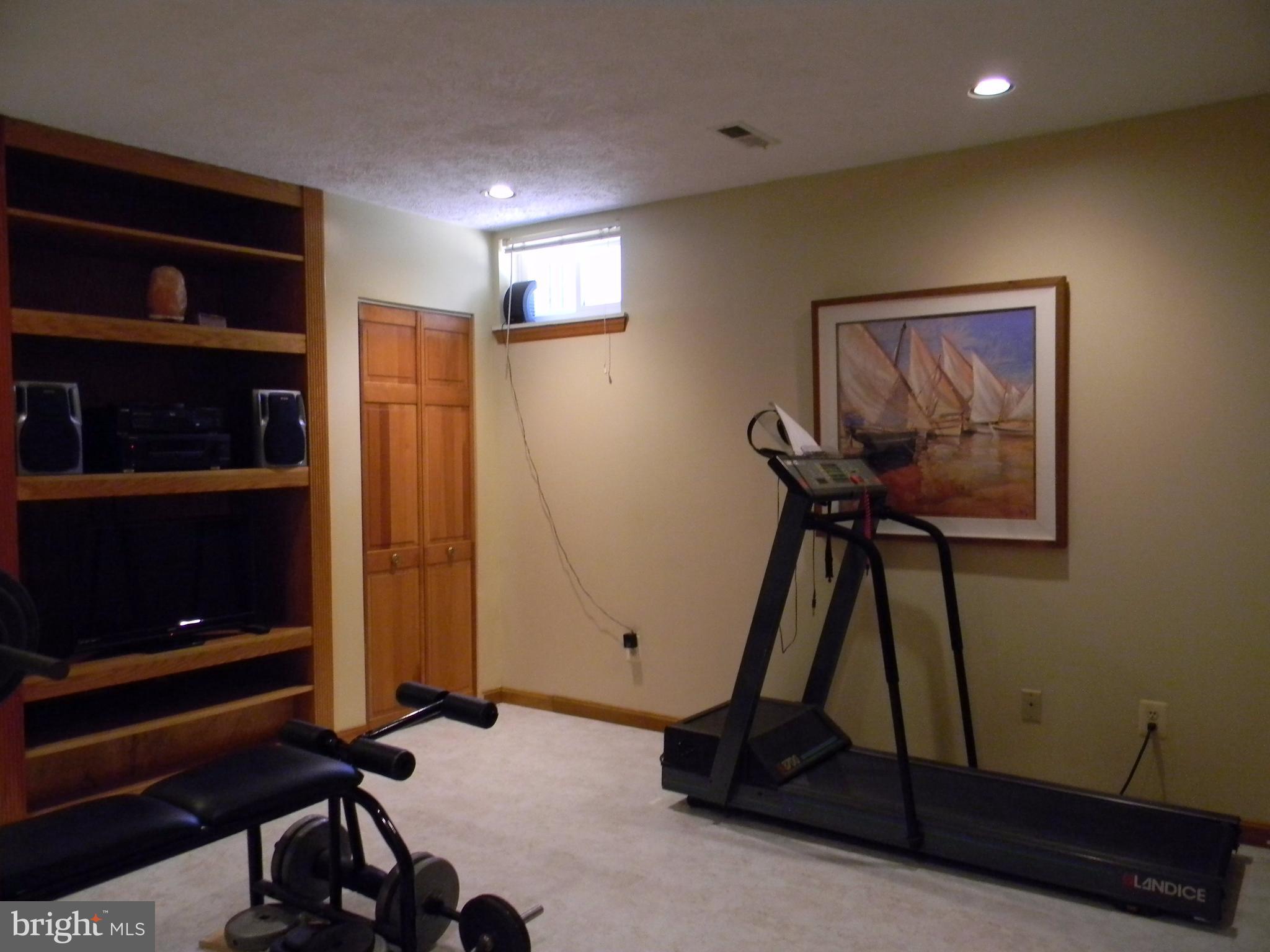 OLD FIELDS - Residential