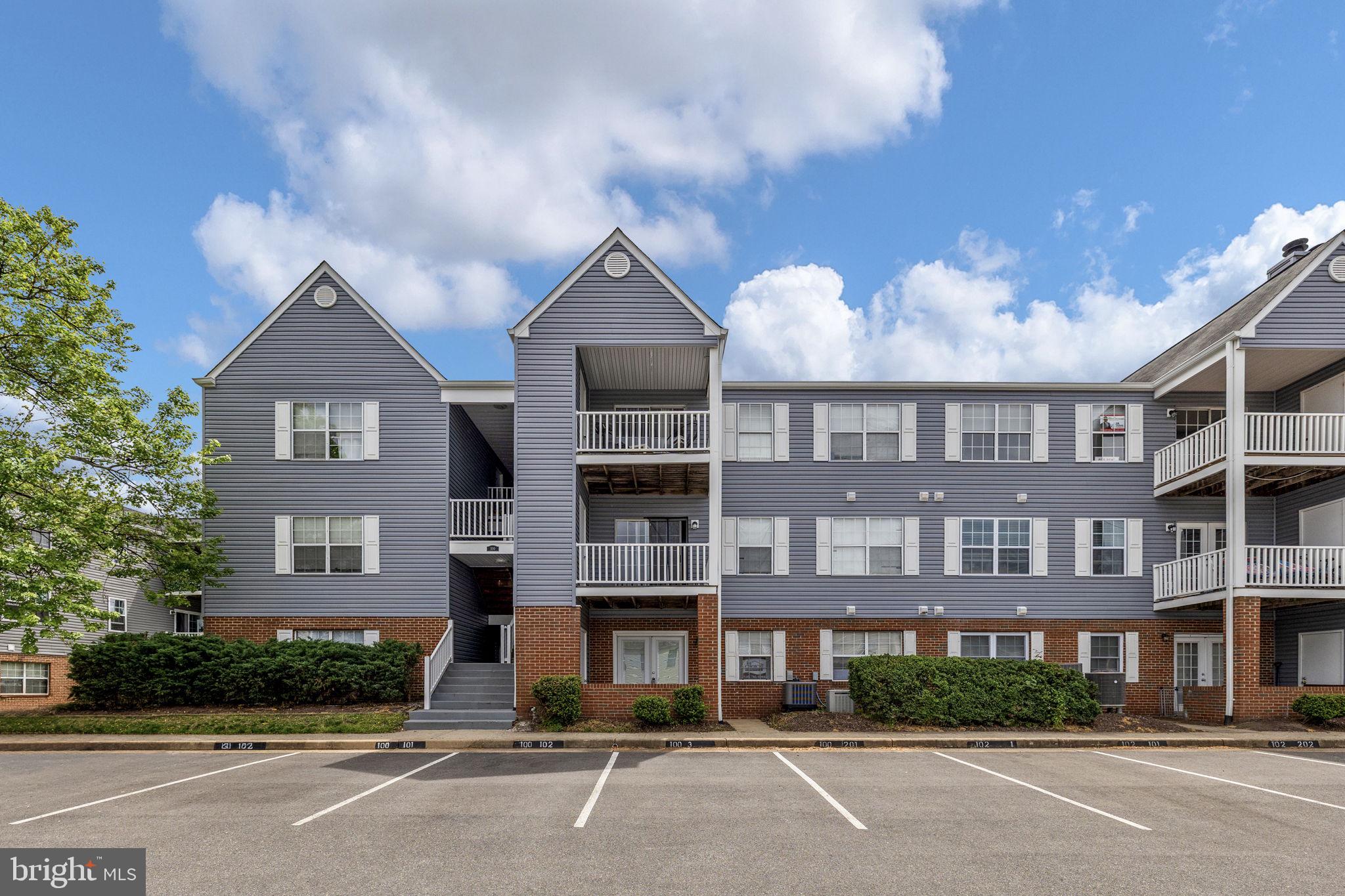 SUNNINGDALE MEADOWS - Residential