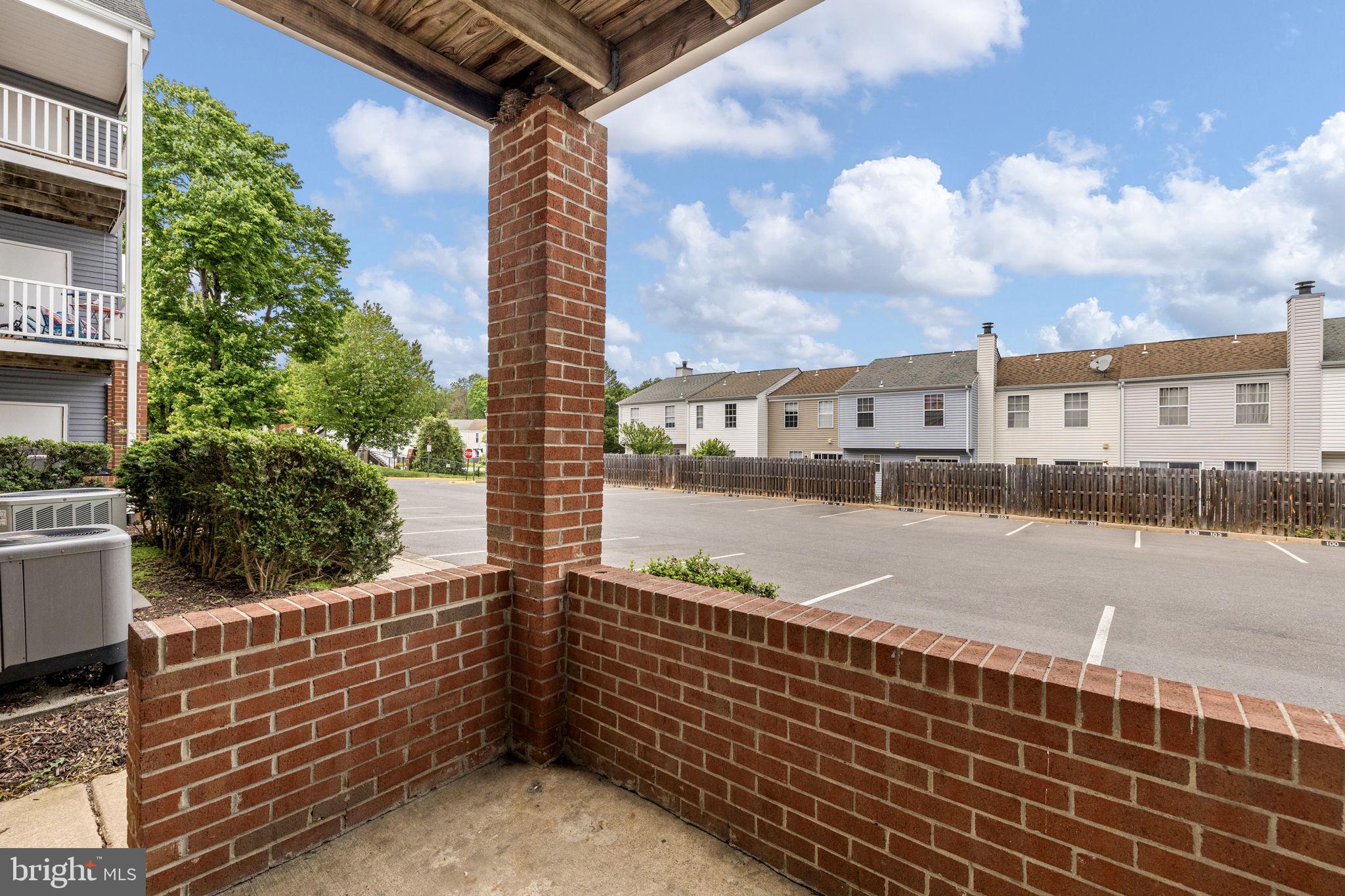 SUNNINGDALE MEADOWS - Residential