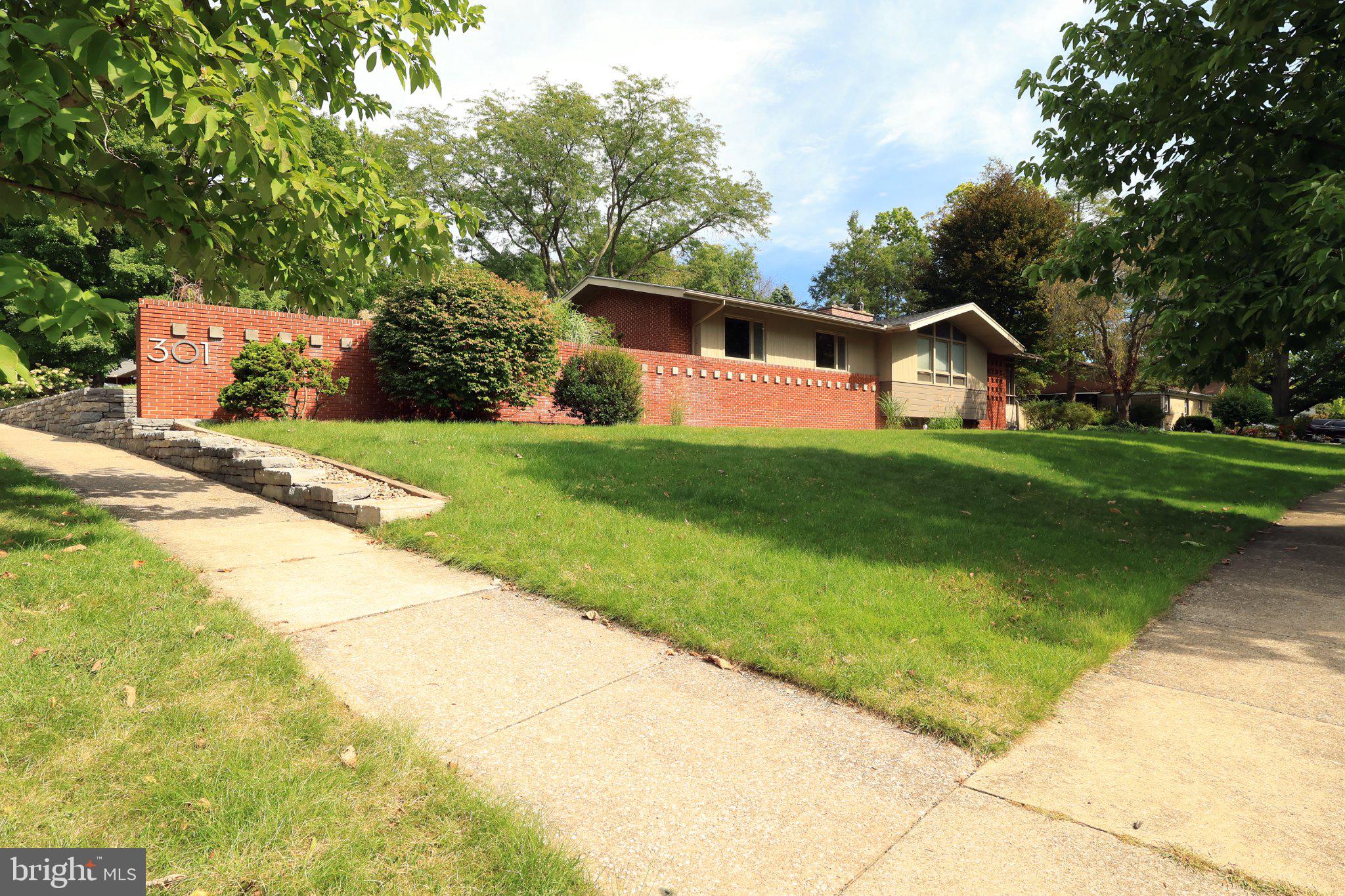 301 HOMAN AVENUE
