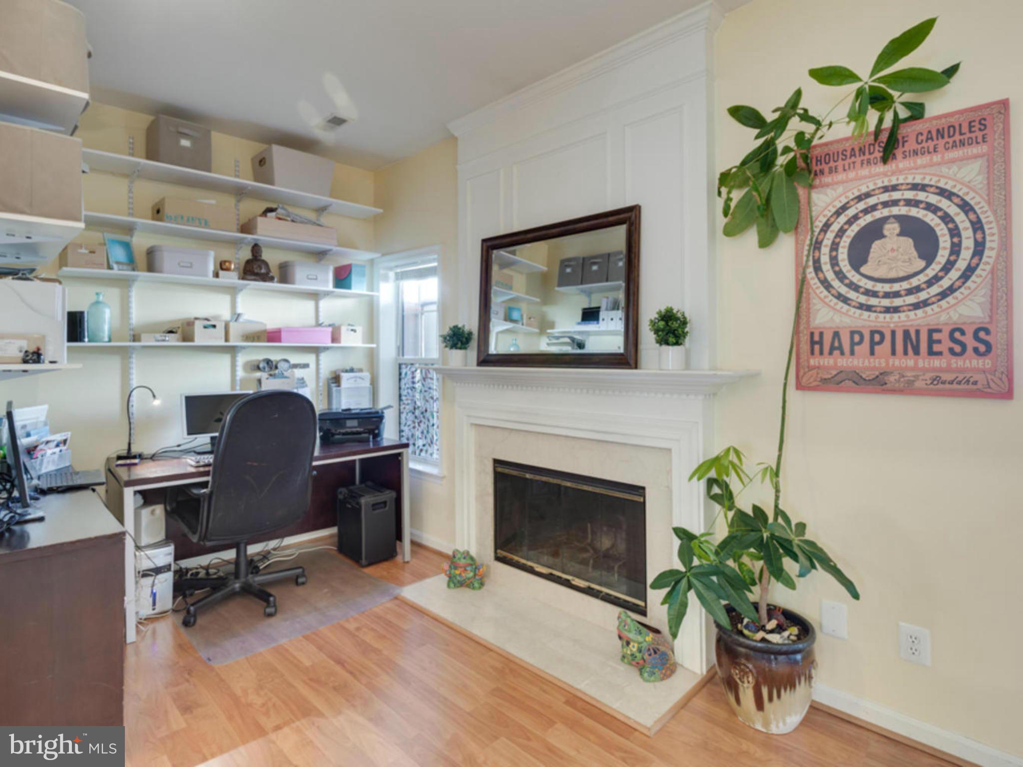 ISLAND CREEK - Residential