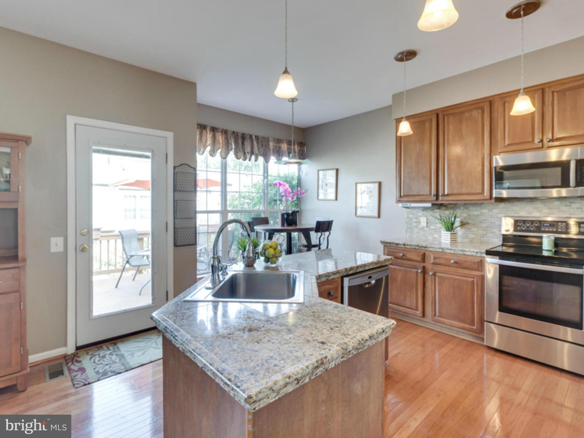 ISLAND CREEK - Residential