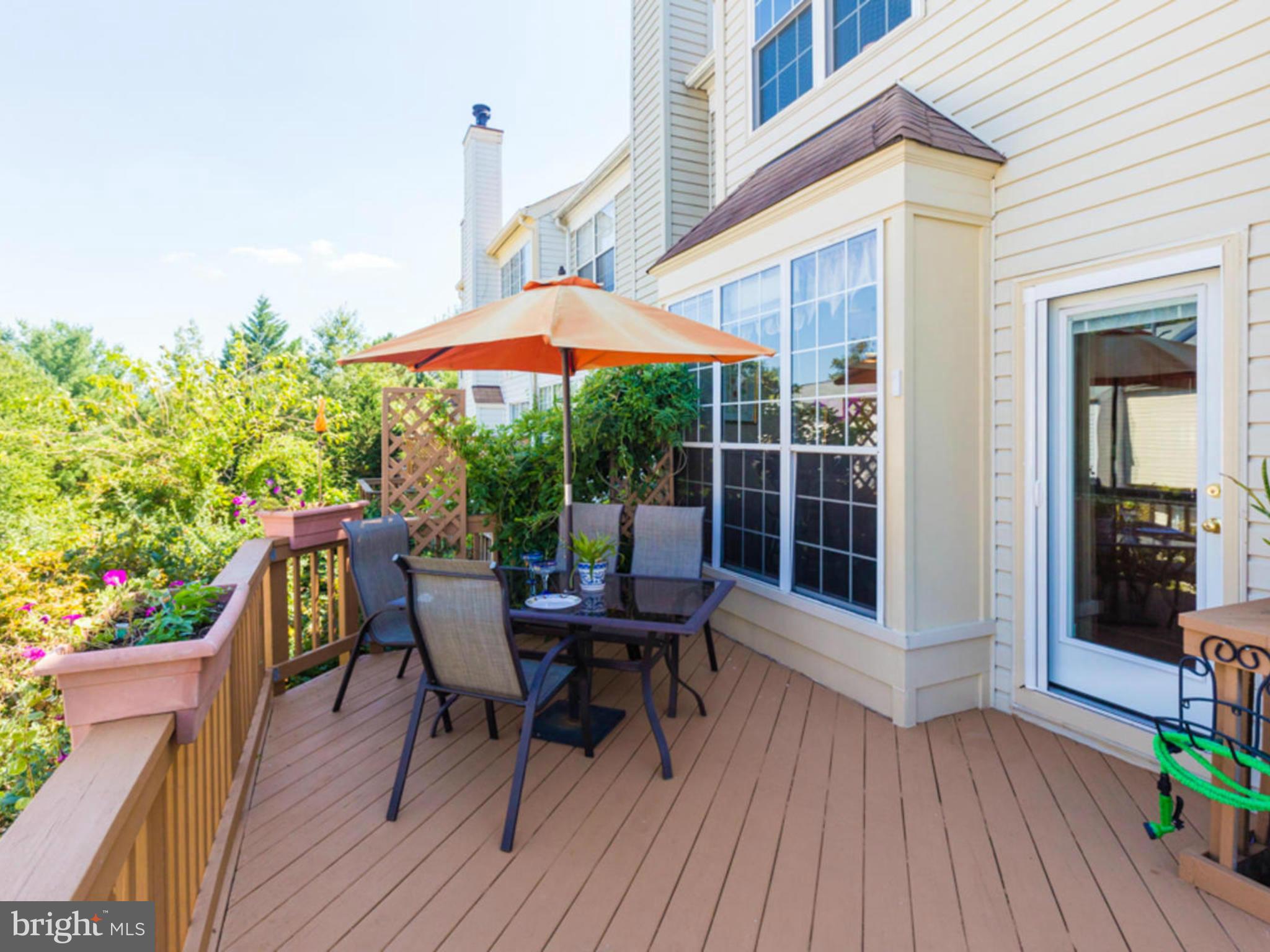 ISLAND CREEK - Residential