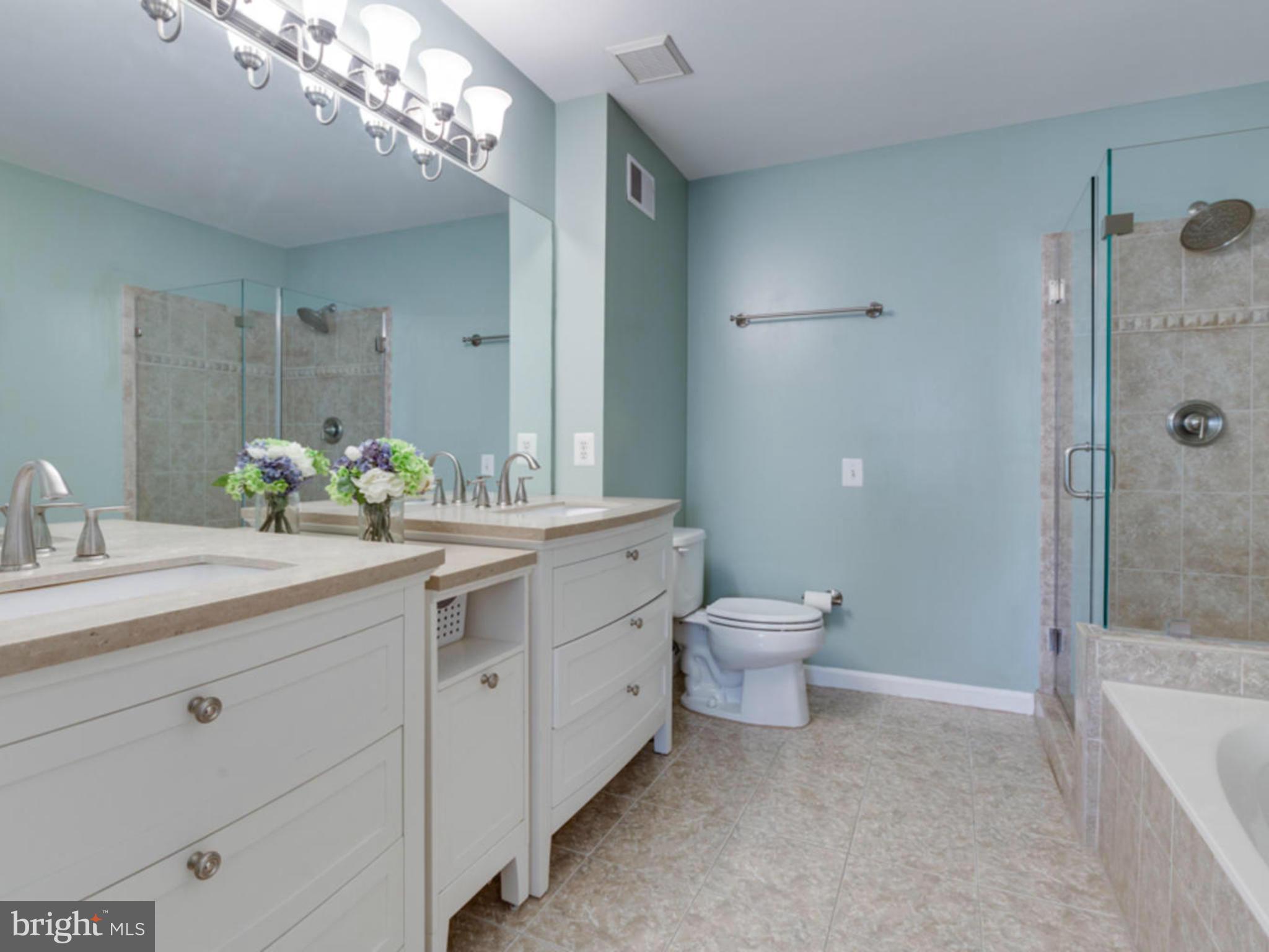 ISLAND CREEK - Residential