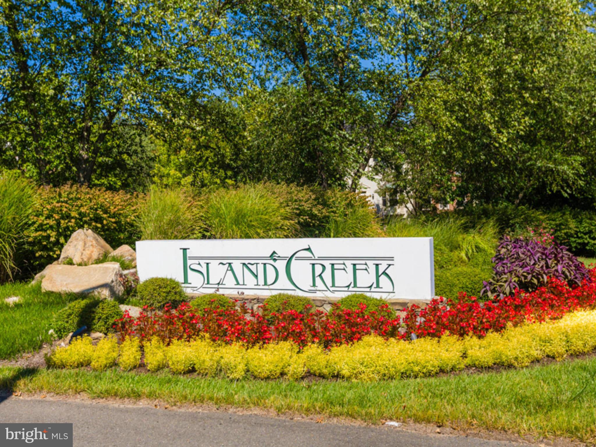 ISLAND CREEK - Residential