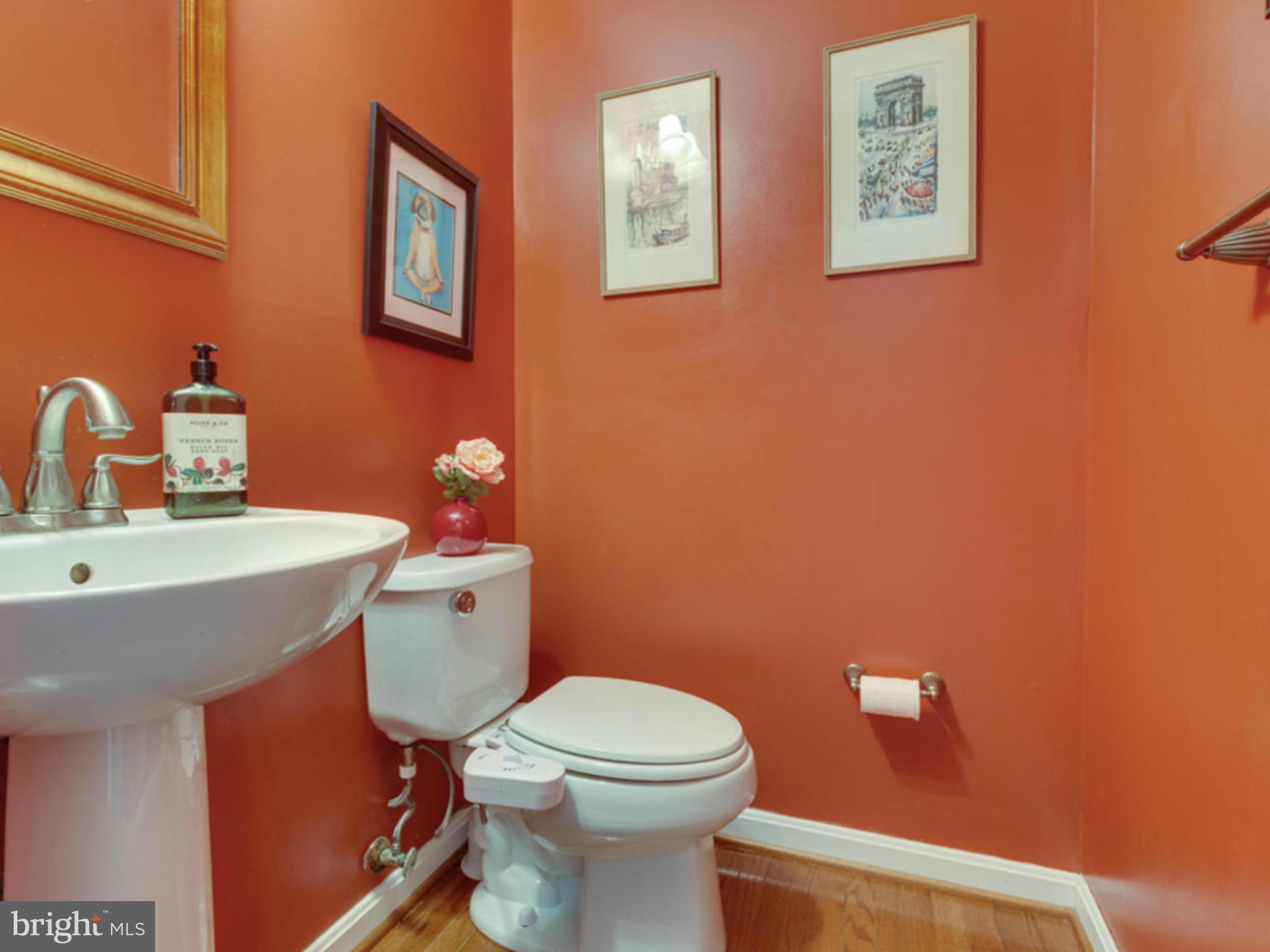 ISLAND CREEK - Residential