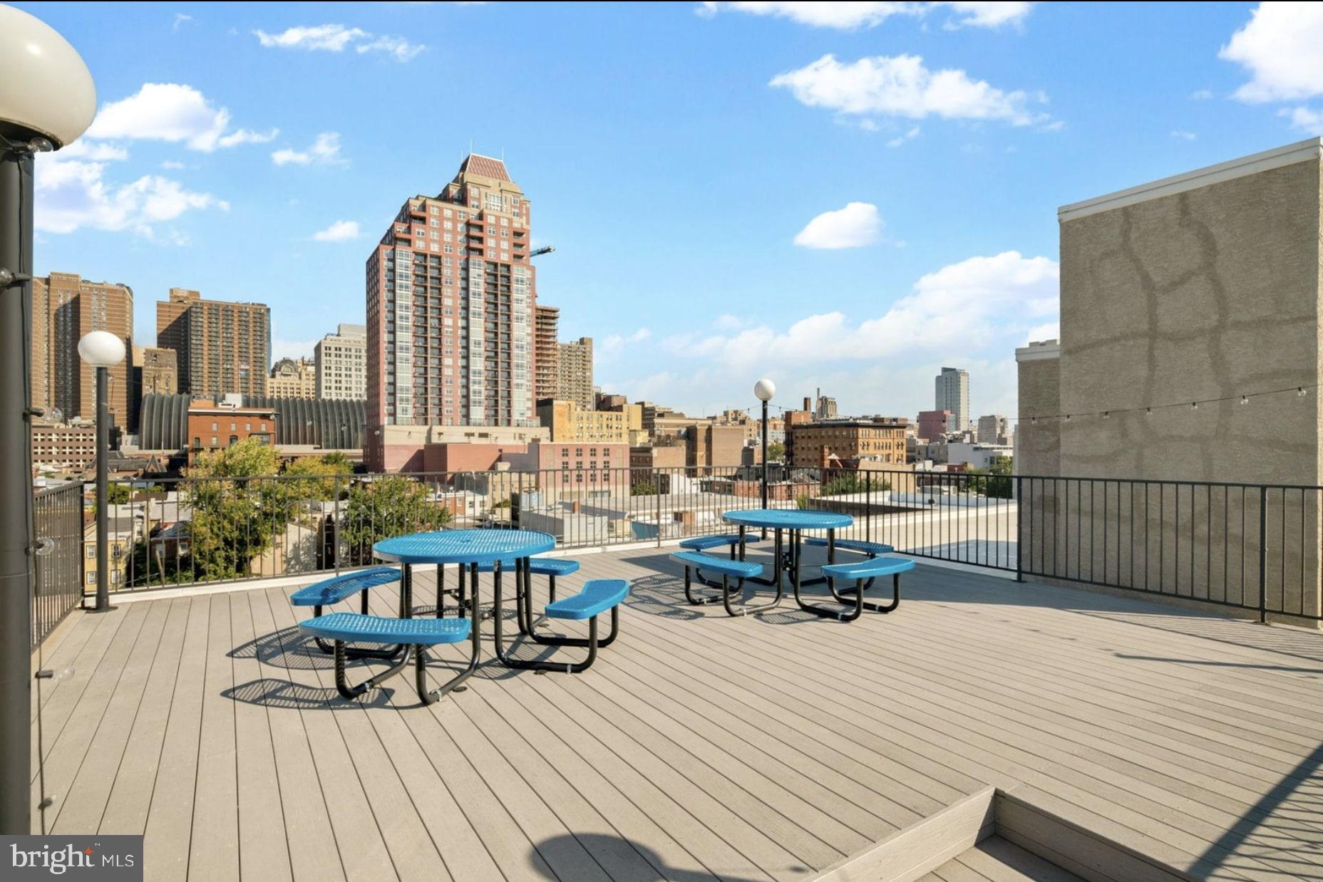 GRADUATE HOSPITAL - Residential Lease