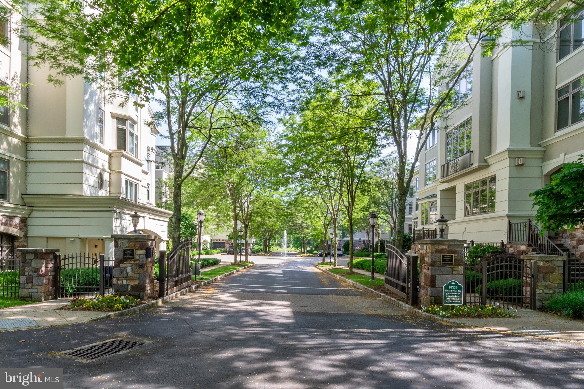 WATERVIEW PLACE - Residential