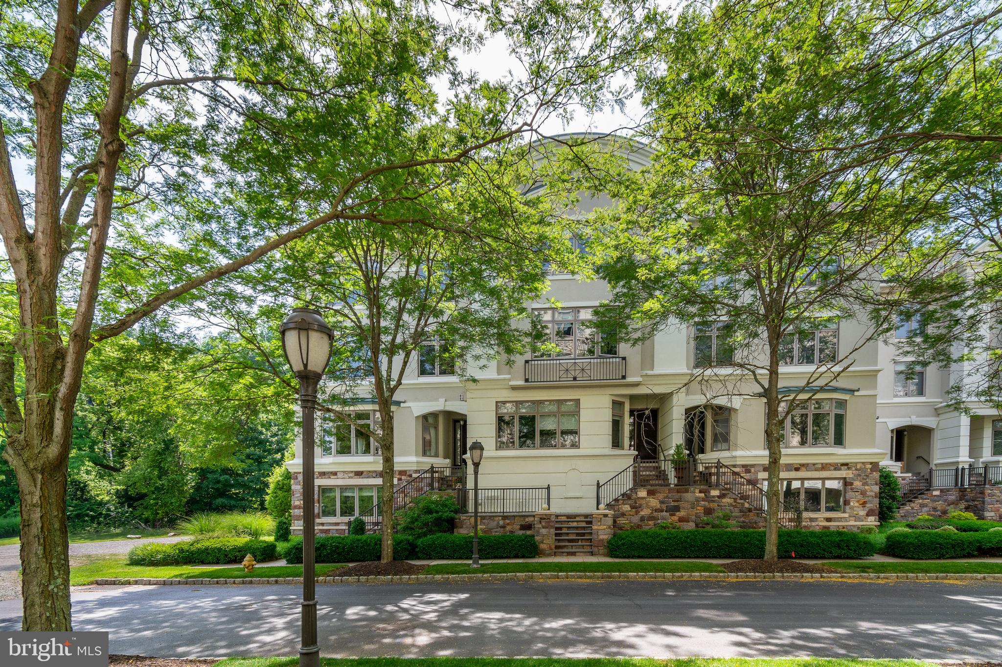 WATERVIEW PLACE - Residential