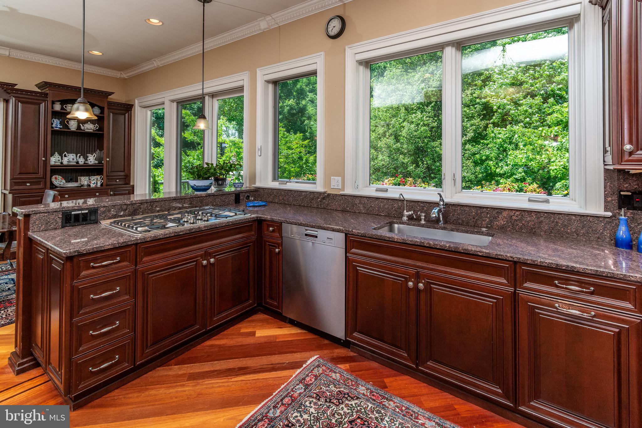 WATERVIEW PLACE - Residential