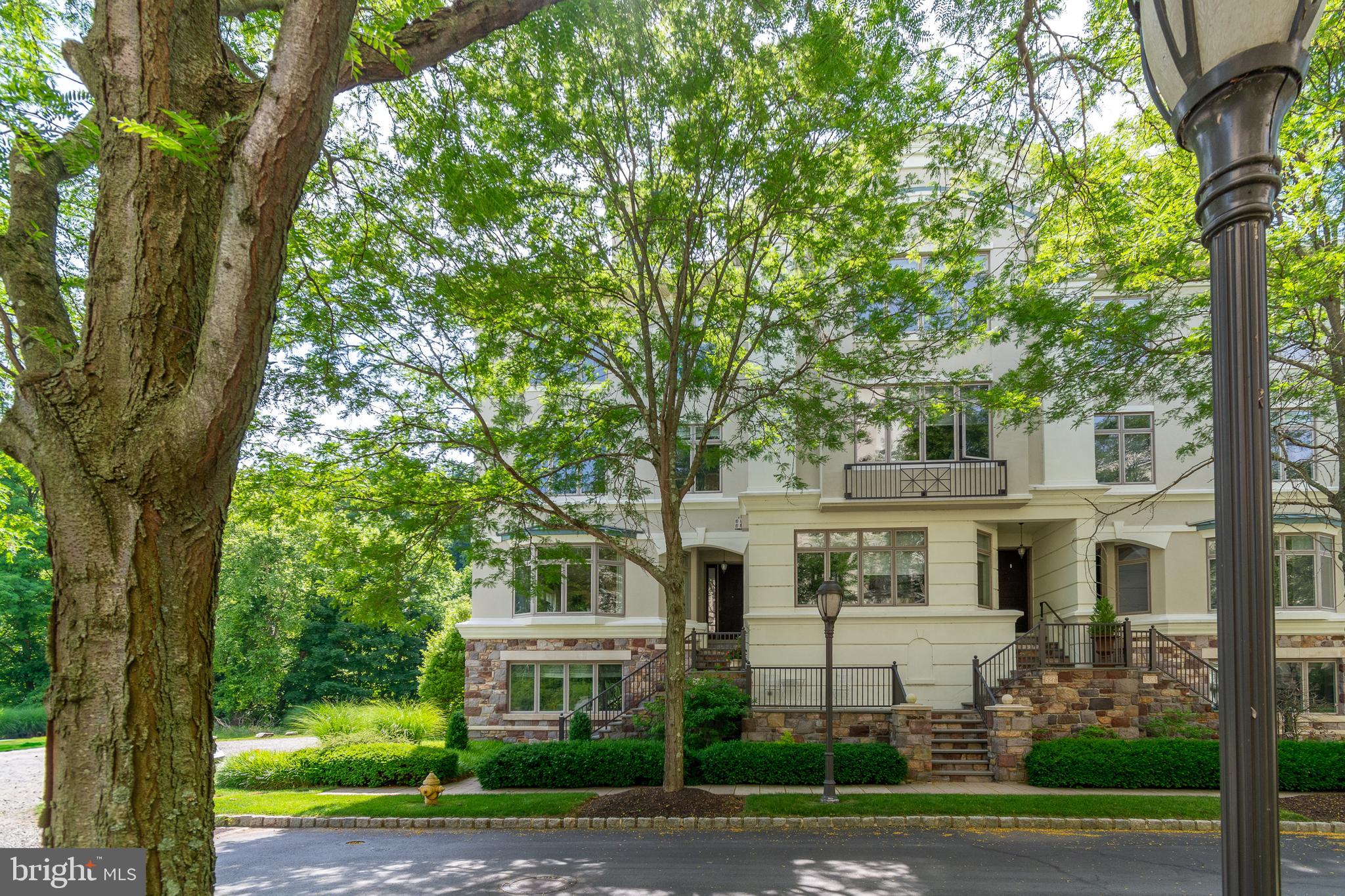 WATERVIEW PLACE - Residential