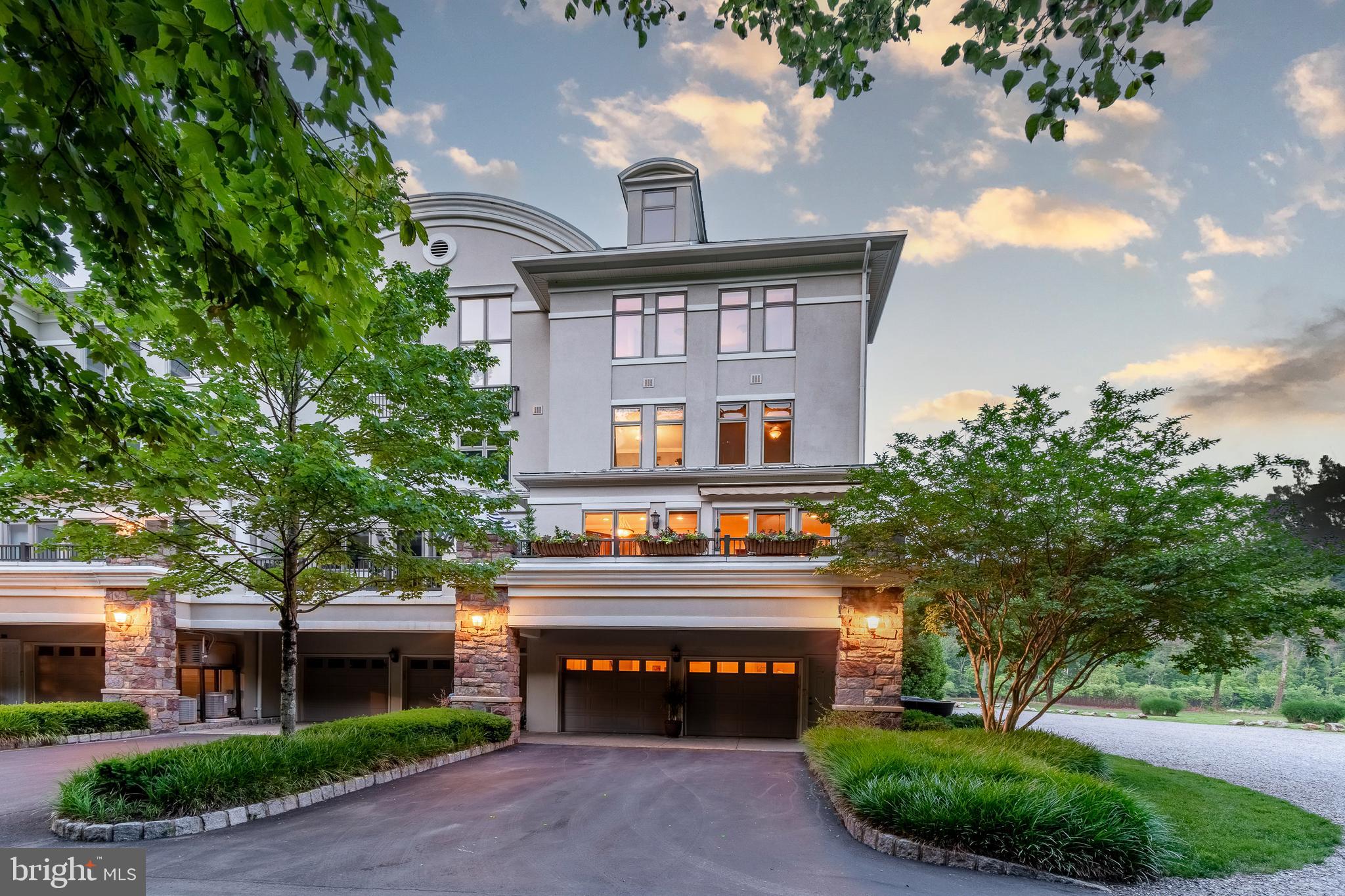 WATERVIEW PLACE - Residential