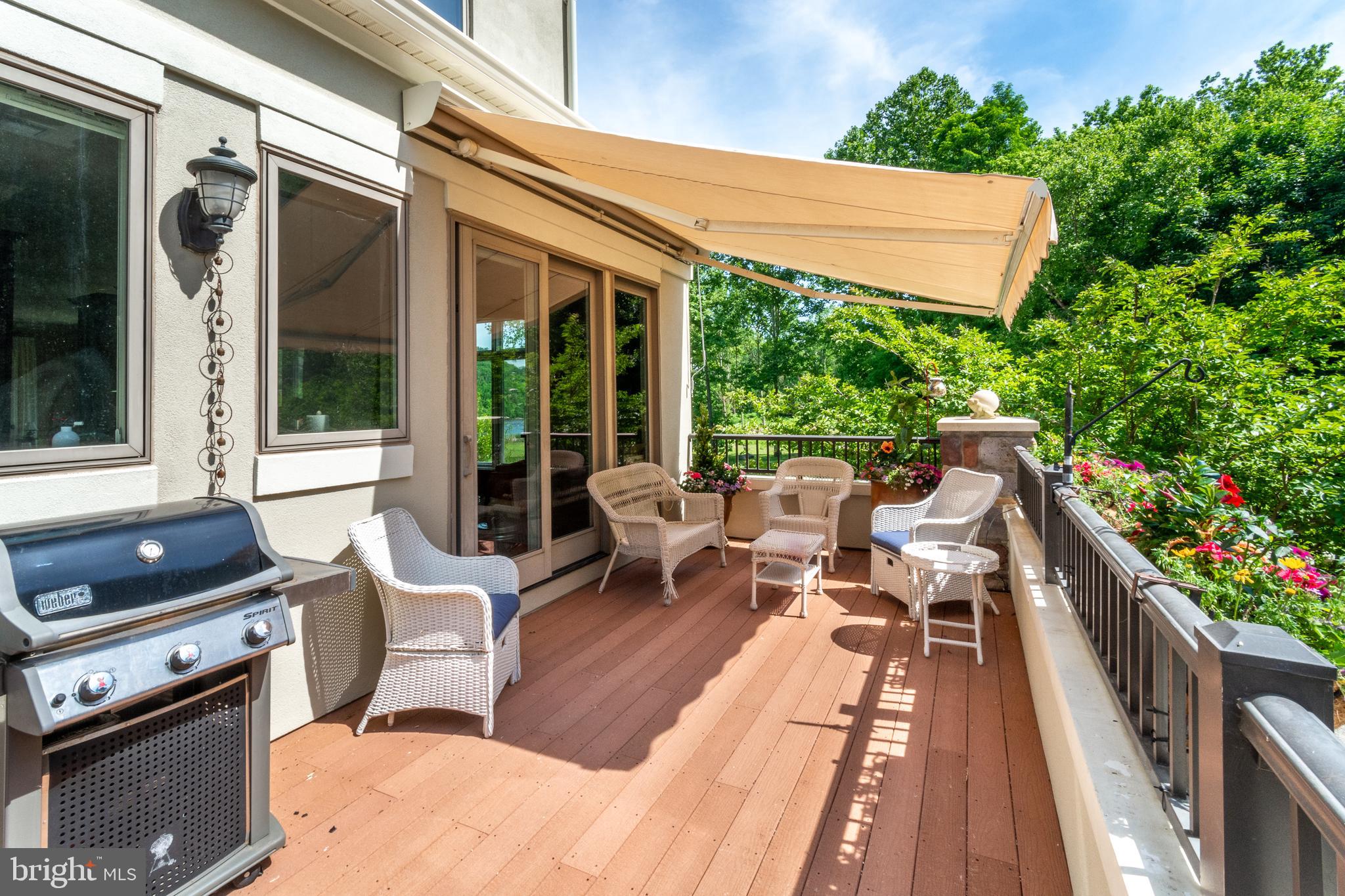 WATERVIEW PLACE - Residential