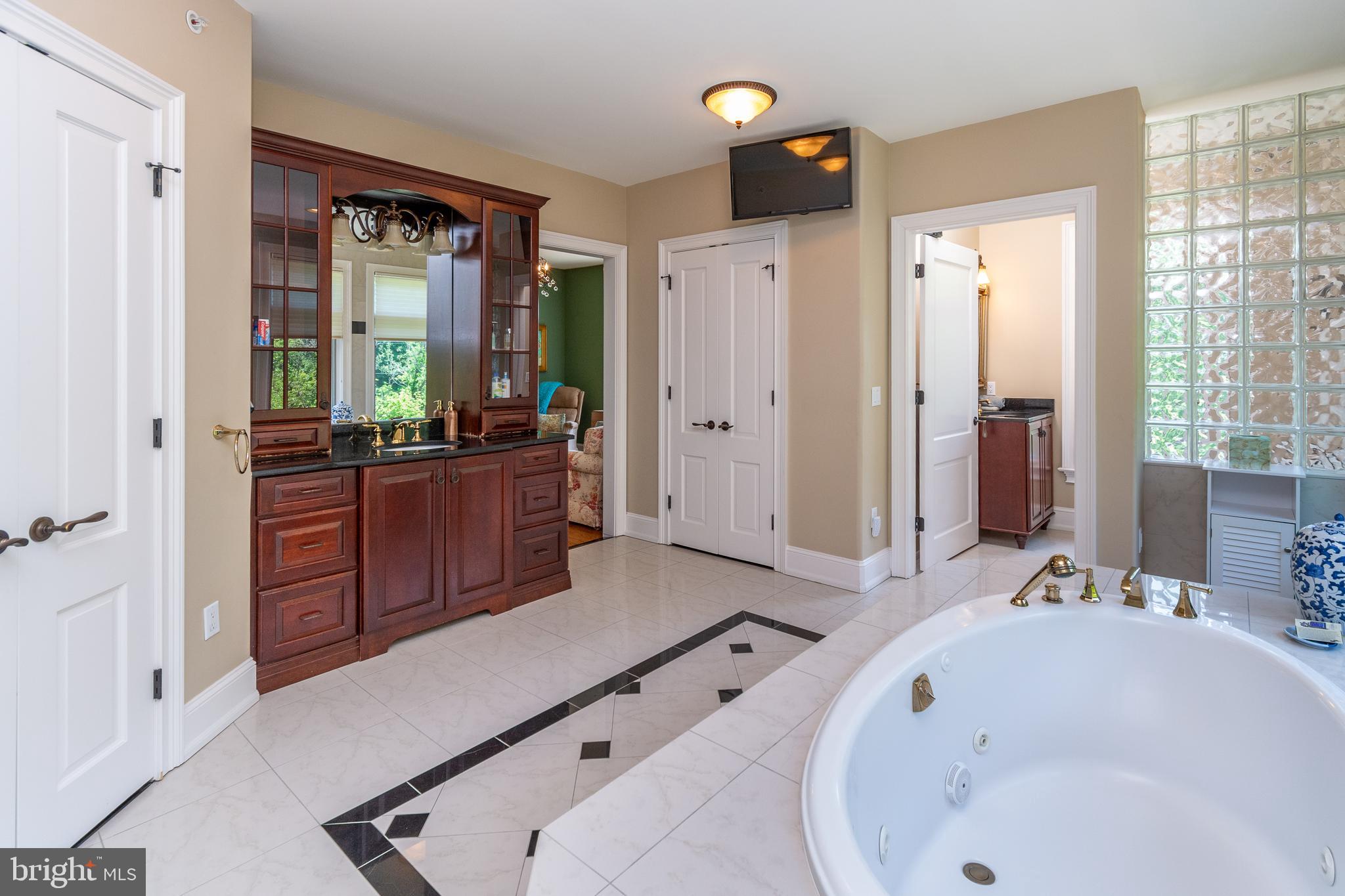 WATERVIEW PLACE - Residential