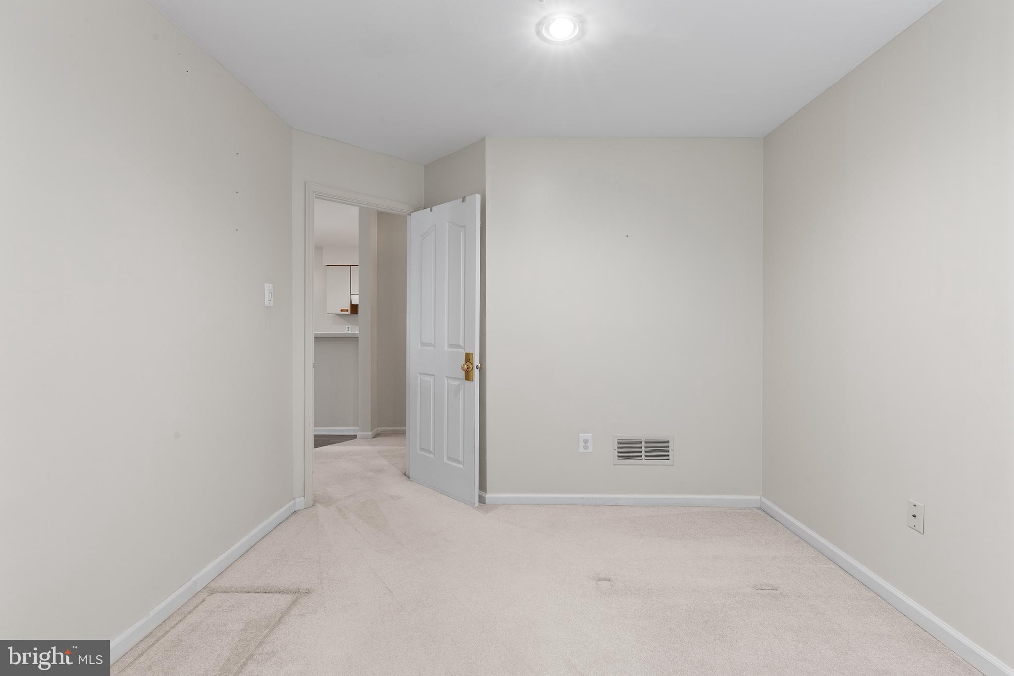 REMINGTON OAKS - Residential