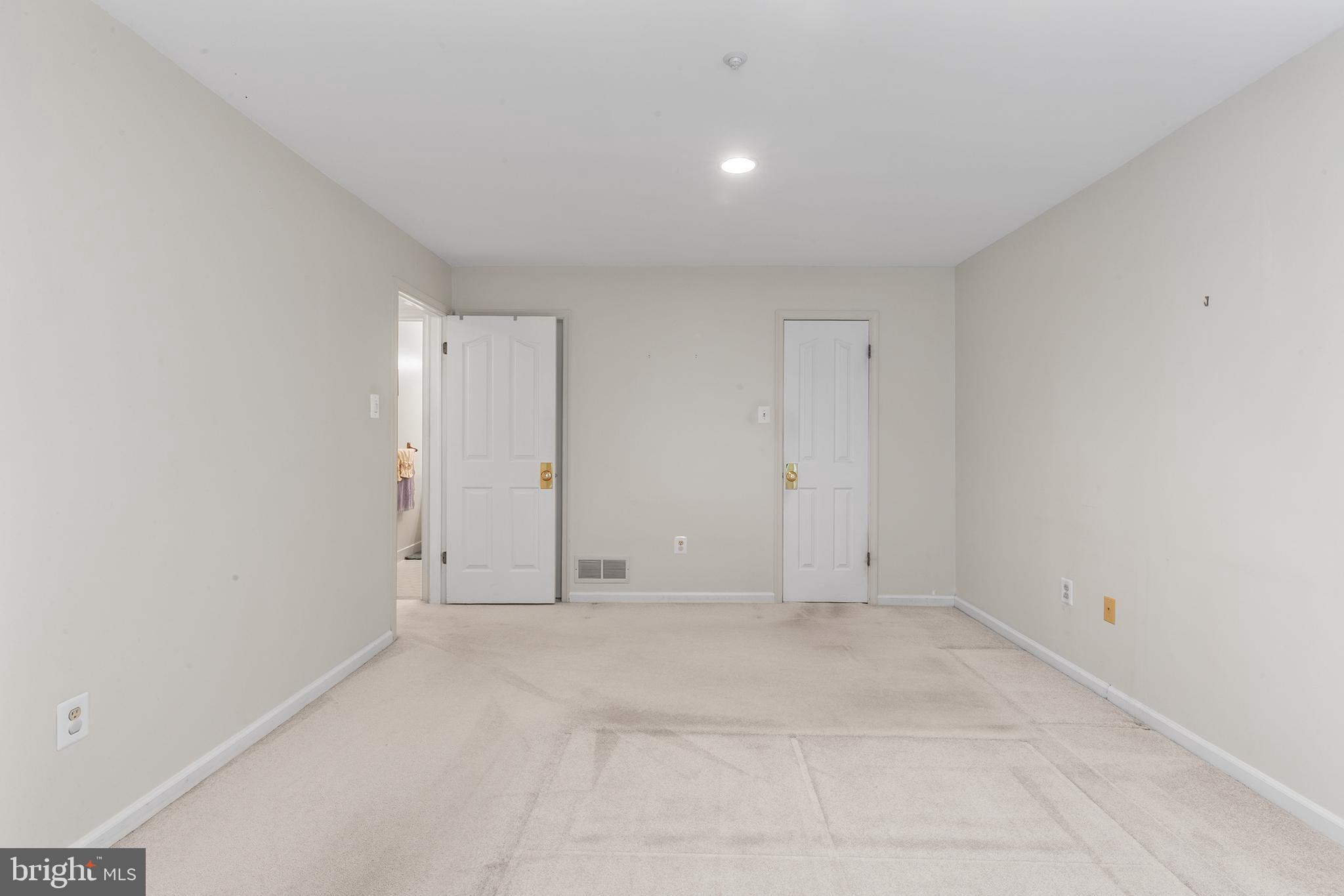 REMINGTON OAKS - Residential