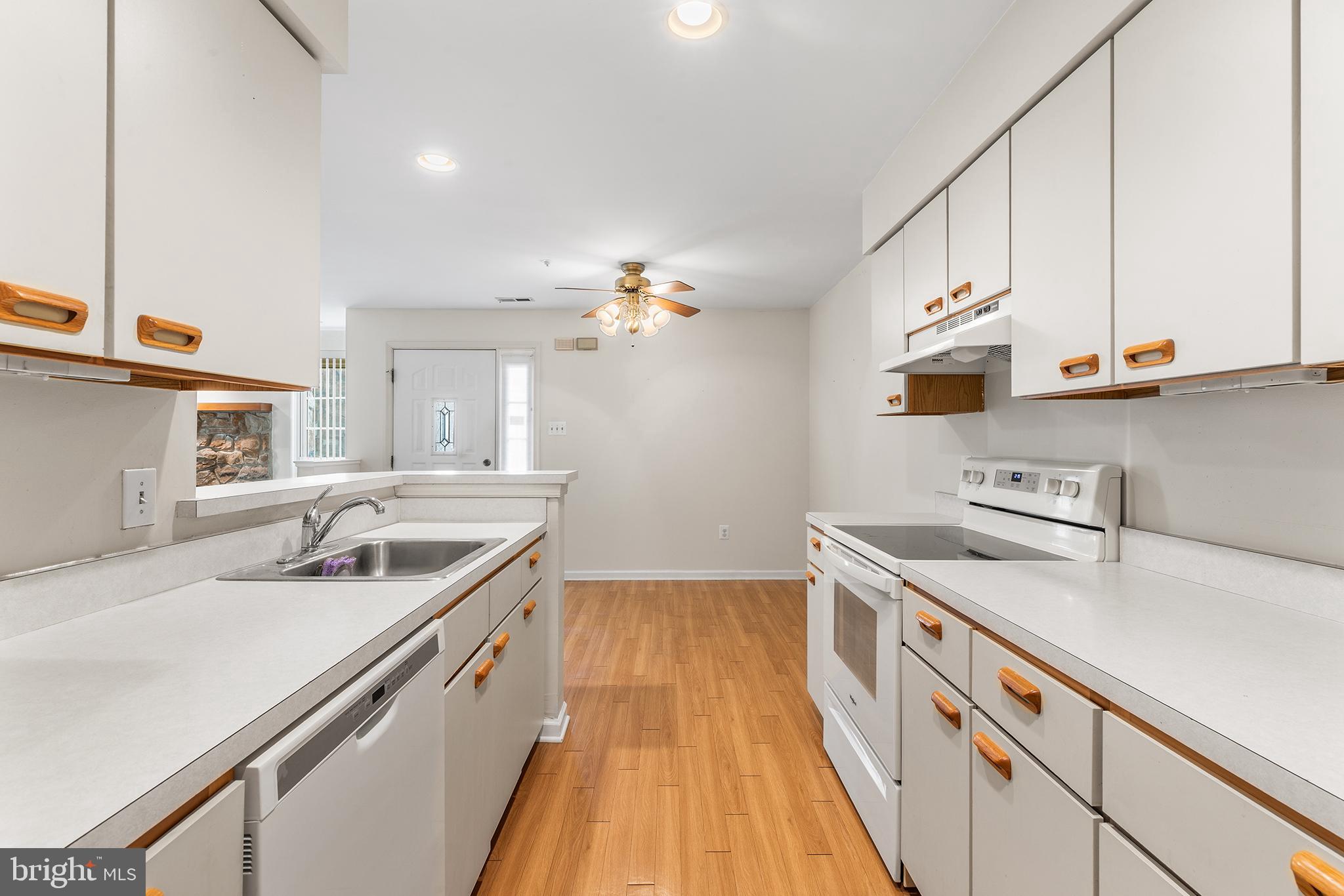 REMINGTON OAKS - Residential