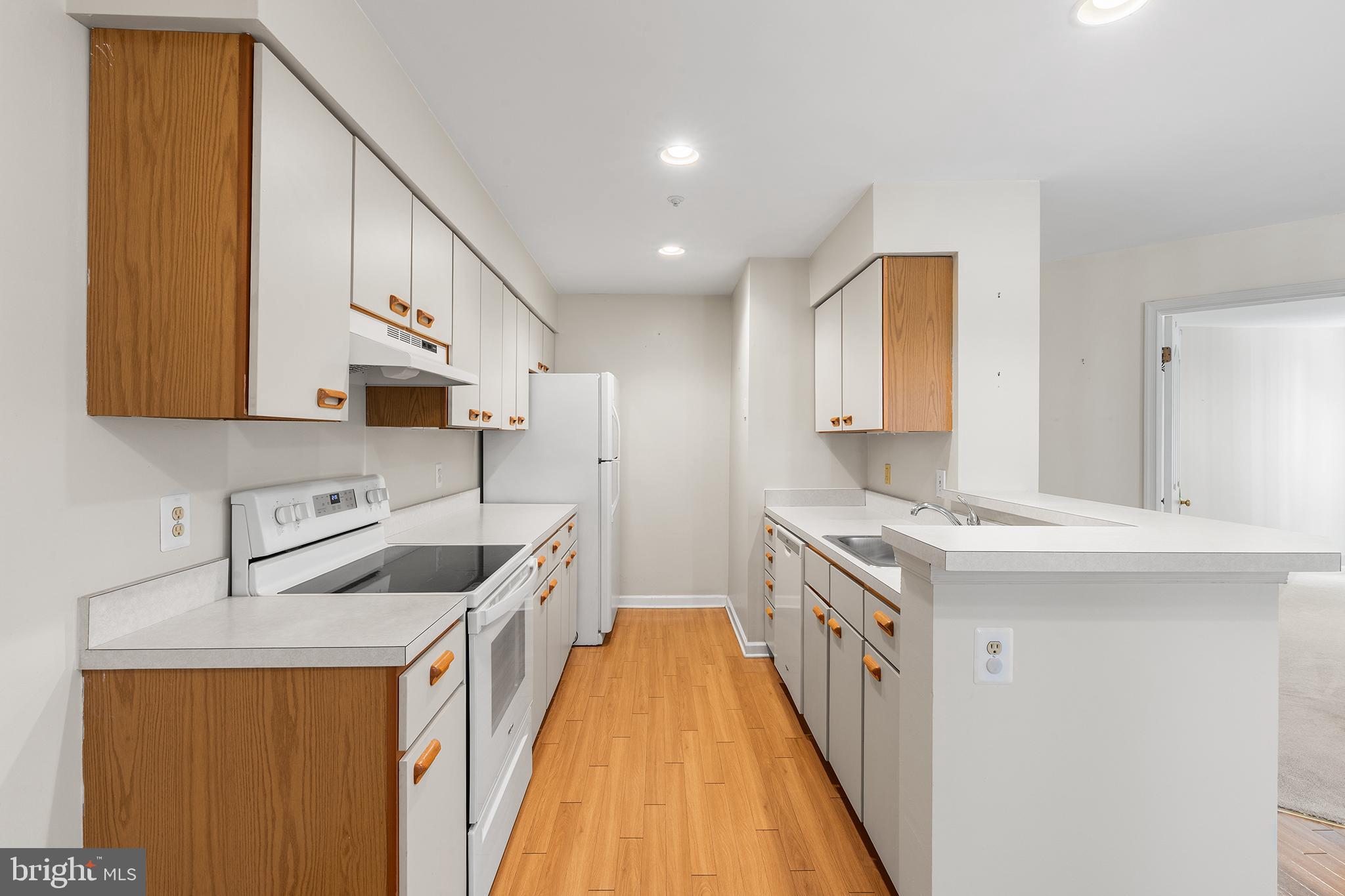 REMINGTON OAKS - Residential