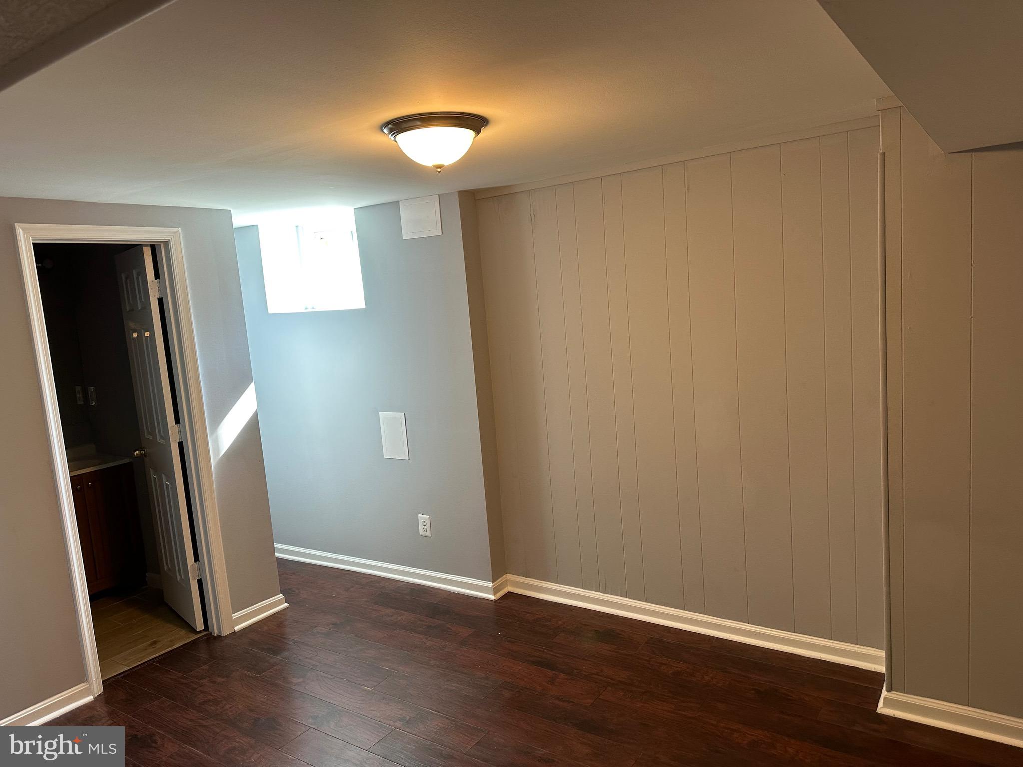 LAKE RIDGE - Residential Lease