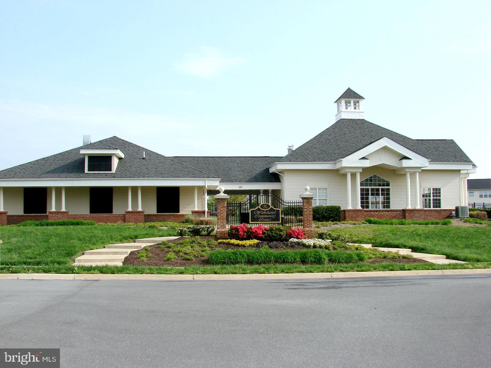 WAKELAND MANOR - Residential