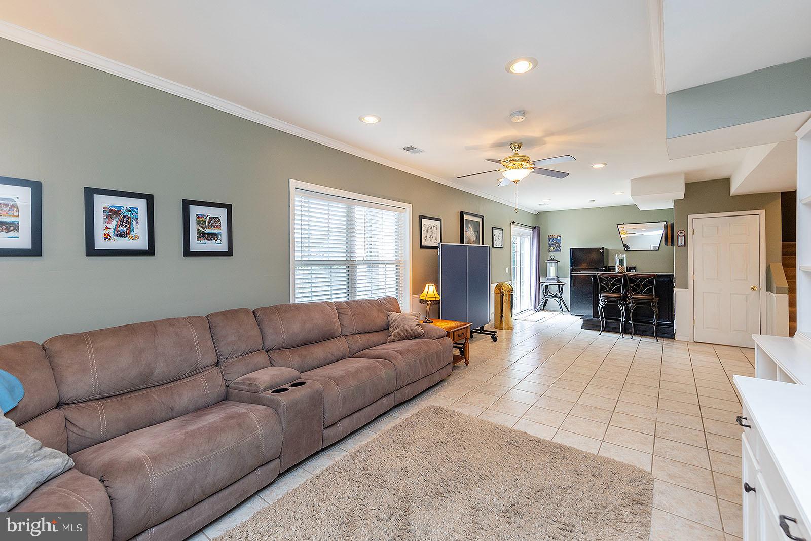 WAKELAND MANOR - Residential