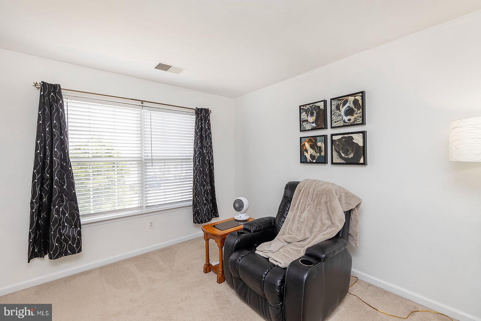 WAKELAND MANOR - Residential