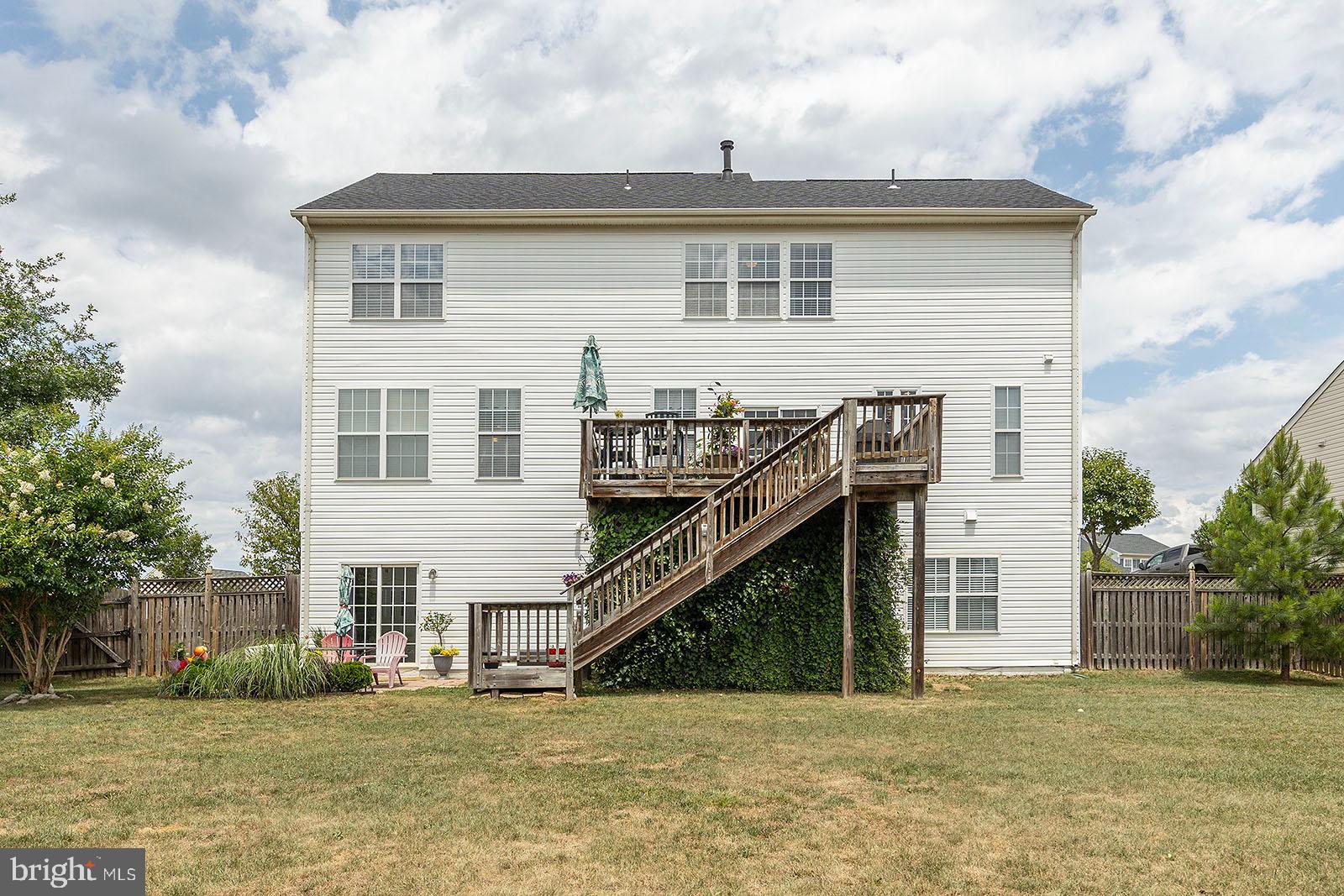 WAKELAND MANOR - Residential