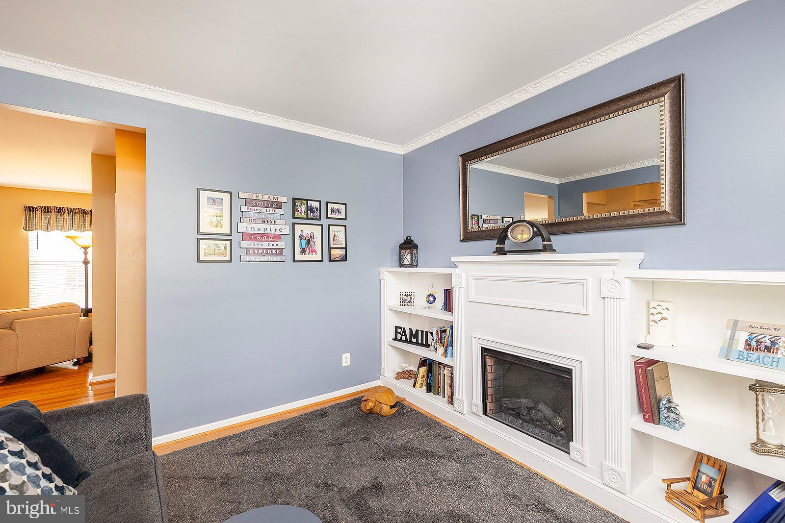 WAKELAND MANOR - Residential