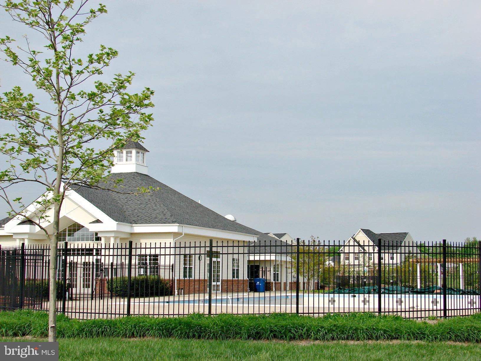 WAKELAND MANOR - Residential