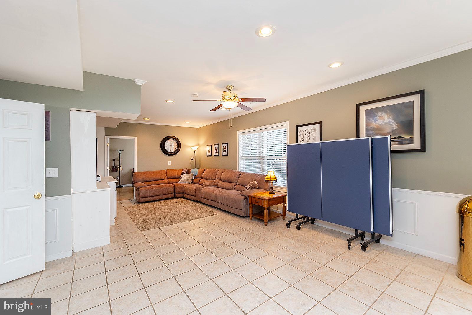 WAKELAND MANOR - Residential