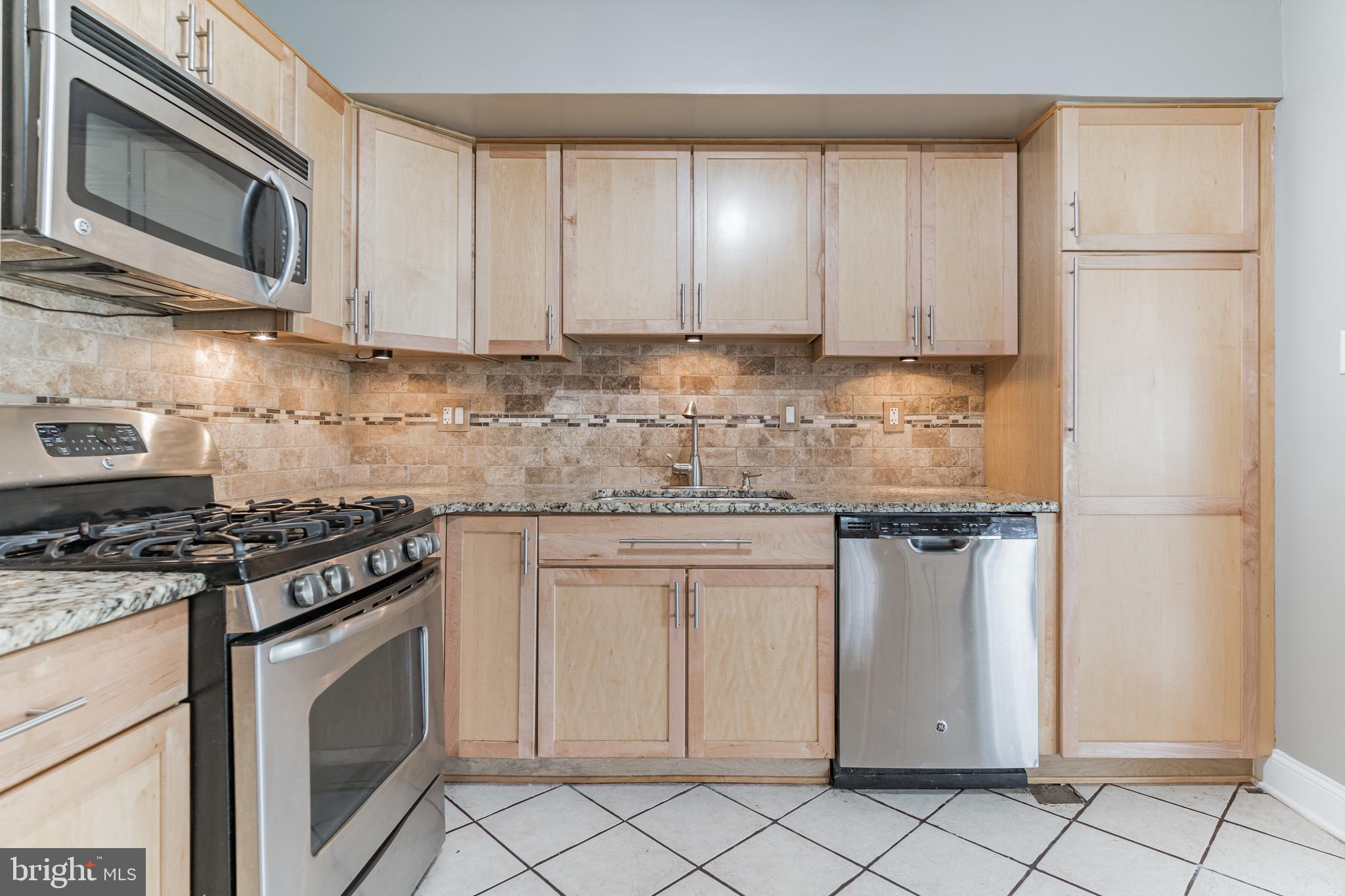 FOX CHASE - Residential
