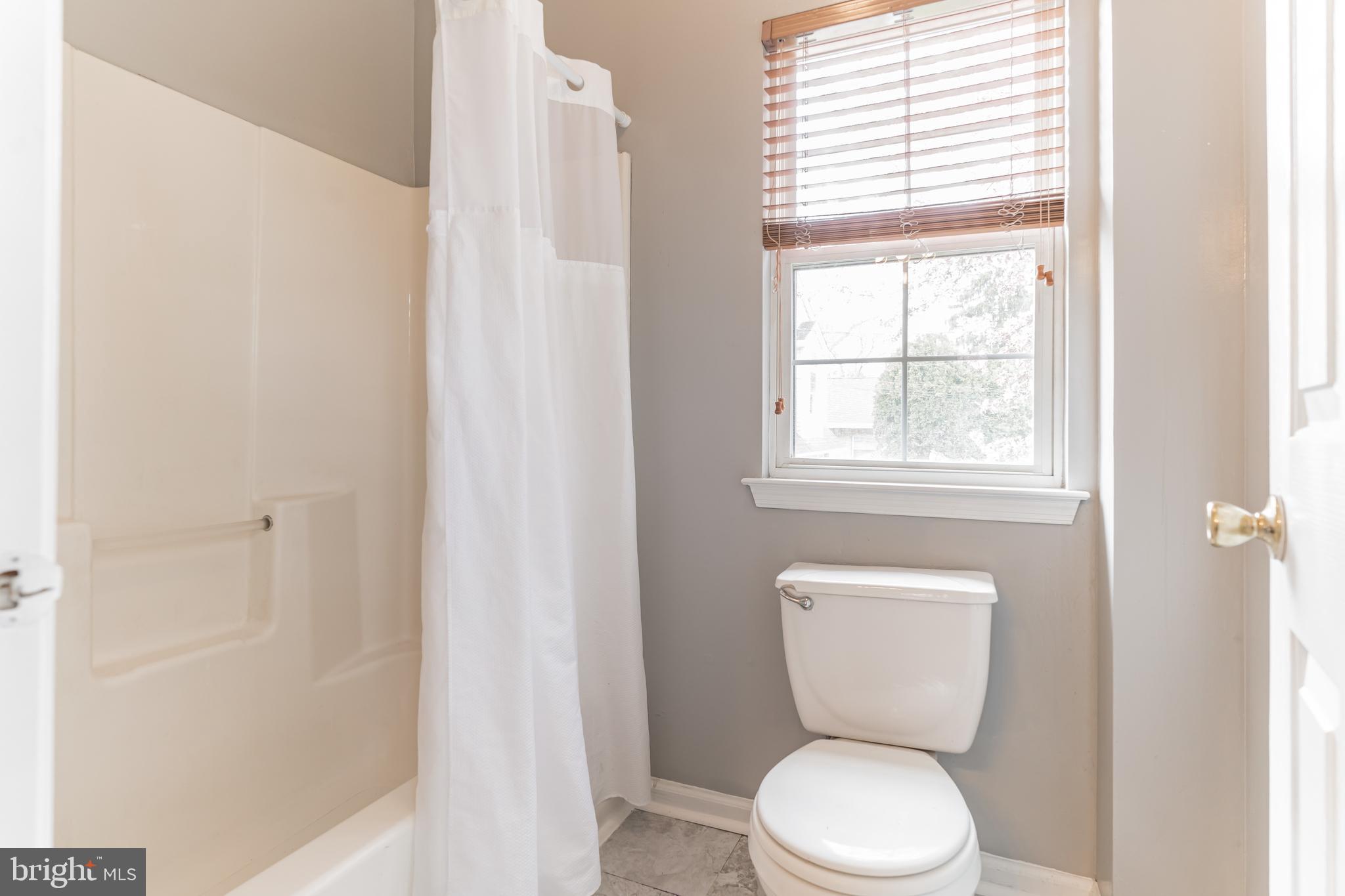 FOX CHASE - Residential