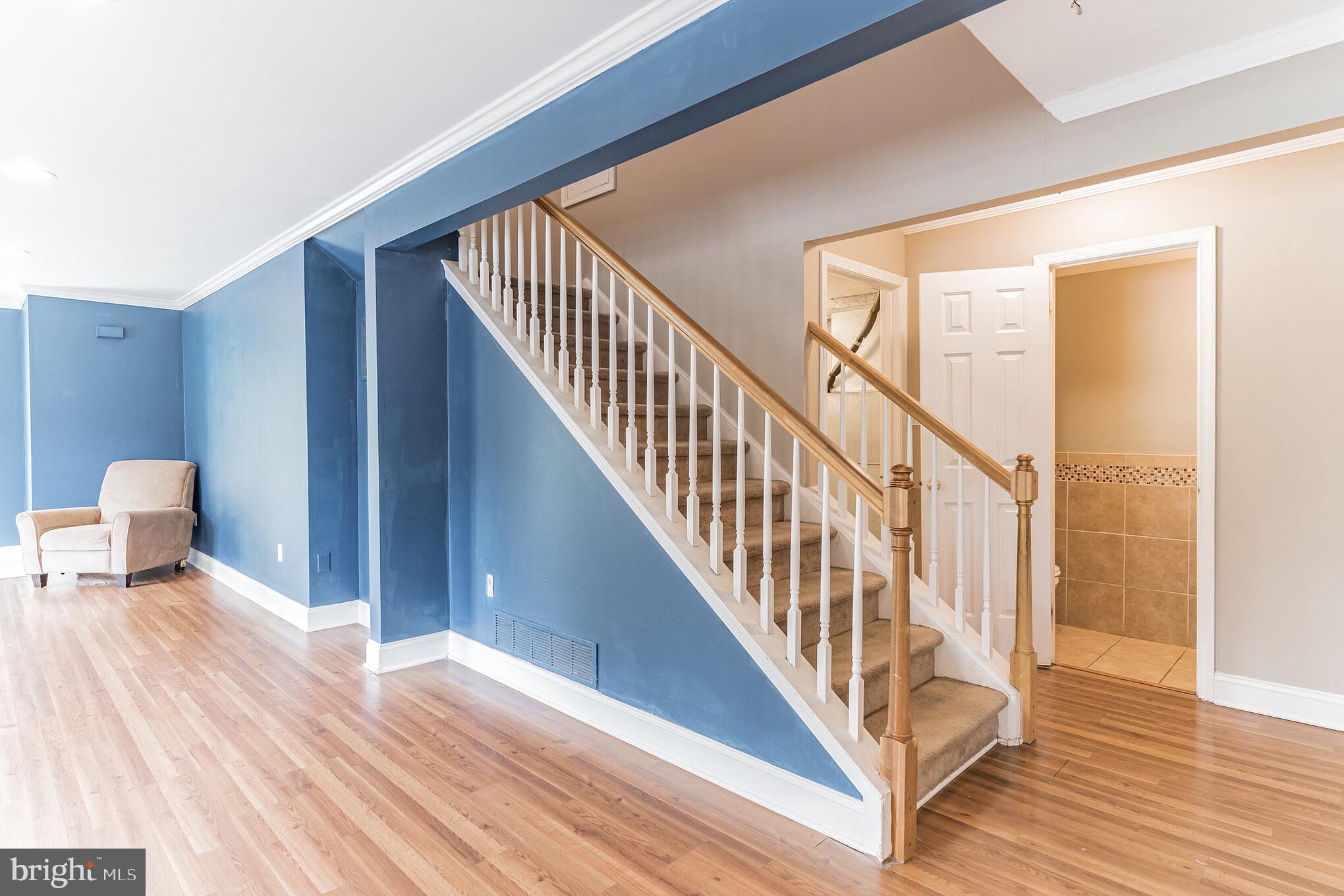 FOX CHASE - Residential