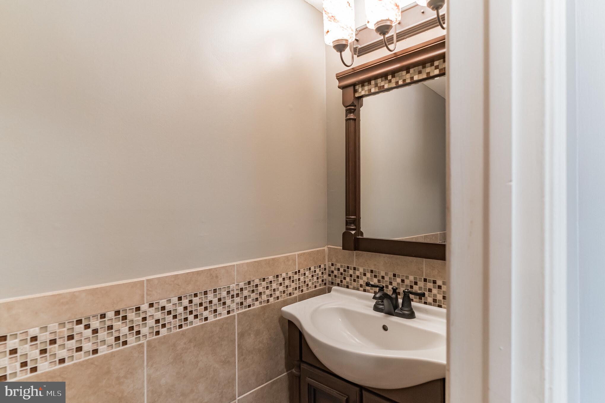FOX CHASE - Residential