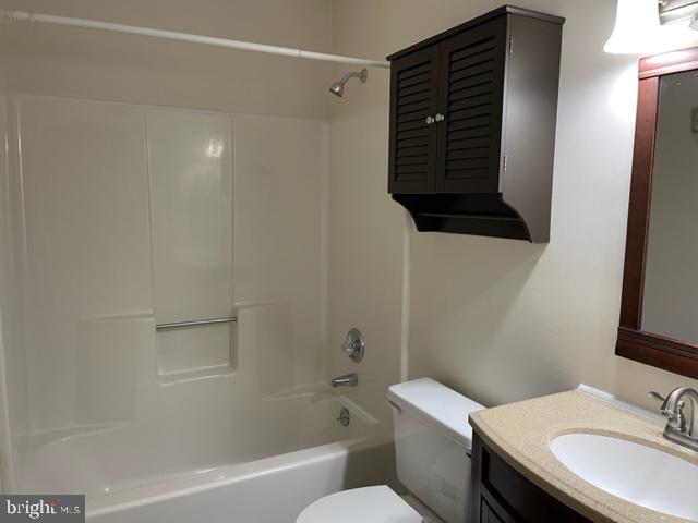 GREENBRIAR VILLAGE - Residential Lease