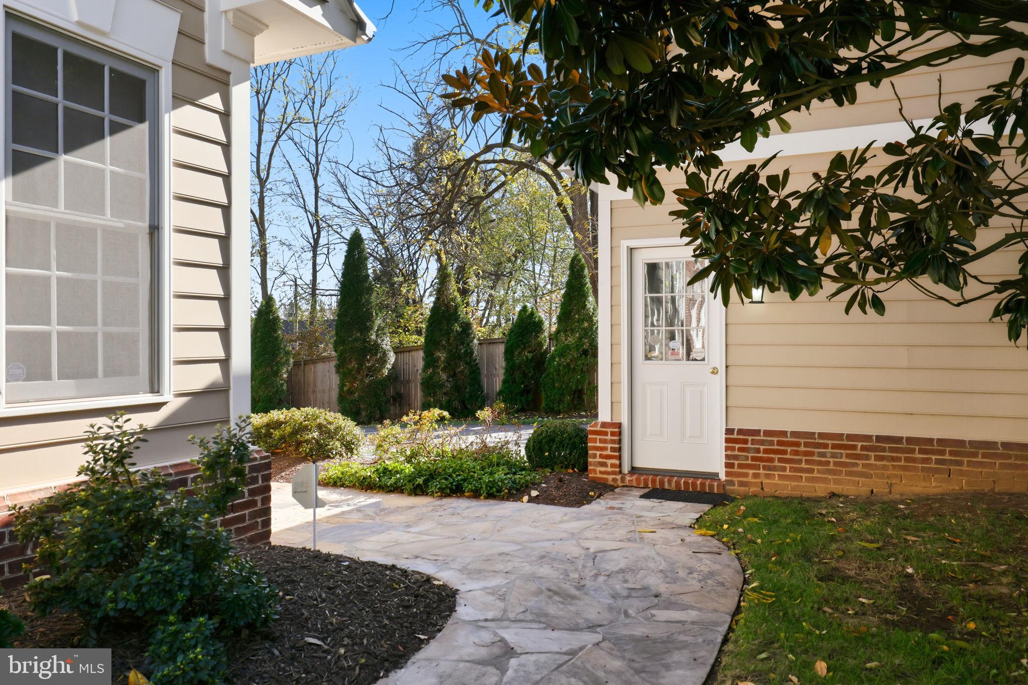 HISTORIC LEESBURG - Residential