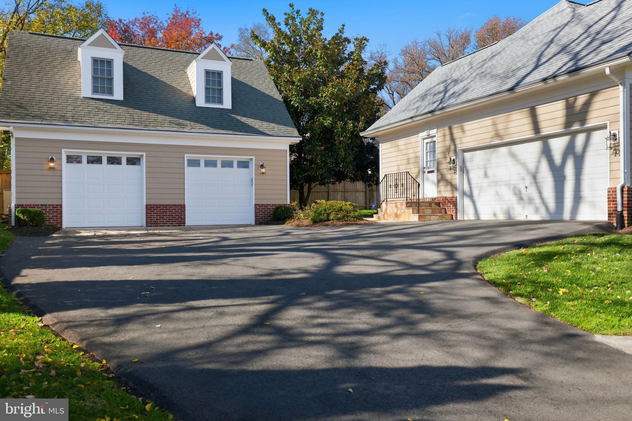 HISTORIC LEESBURG - Residential