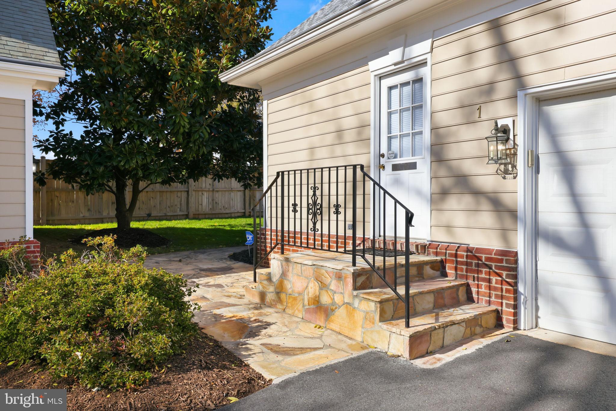 HISTORIC LEESBURG - Residential