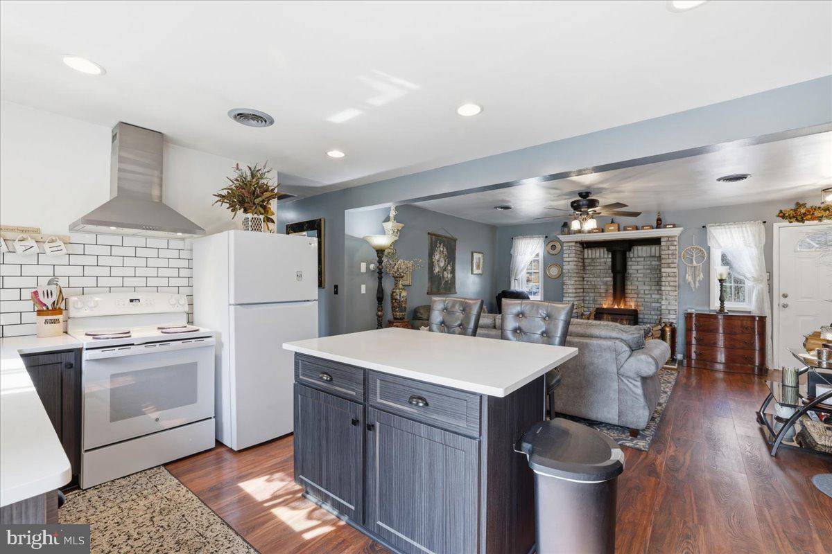 POCONO COUNTRY PLACE - Residential