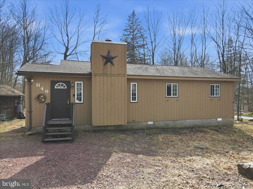 Welcome to your perfect Pocono retreat in amenity-filled Pocono Country Place! This beautifully updated 3-bedroom, 2-bath home offers the ease of one-floor living, making it an ideal choice for a starter home, downsizing, or a peaceful retirement escape. Step inside to a brand-new modern kitchen featuring stylish finishes and updated appliances, complemented by new carpeting for a fresh, move-in-ready feel. The open layout creates a bright and inviting atmosphere, while the wood-burning stove adds the perfect touch for cozy Pocono nights. Designed with convenience in mind, this low-maintenance property lets you spend more time enjoying your surroundings. Located in a short-term rental (STR) friendly community, this home also offers excellent investment potential. Residents of Pocono Country Place enjoy incredible amenities, including: Multiple outdoor pools Clubhouse Fitness center Tennis & basketball courts Playgrounds Scenic lakes & beach areas 24/7 gated security You'll be just minutes from some of the Poconos' most popular attractions, including: Kalahari Resorts & Conventions - one of the largest indoor waterparks in the U.S., Camelback Mountain Resort - skiing, snow tubing, and Camelbeach Waterpark, Mount Airy Casino Resort - gaming, dining, and entertainment, Pocono Raceway - thrilling racing events, The Crossings Premium Outlets - top-tier shopping and dining, Whether you're looking for a full-time residence, weekend getaway, or income-producing property, this home checks all the boxes. Enjoy comfort, convenience, and the best of Pocono living--all in one place!