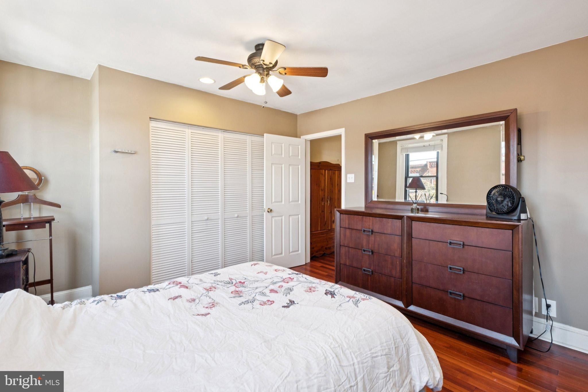 PORT RICHMOND - Residential