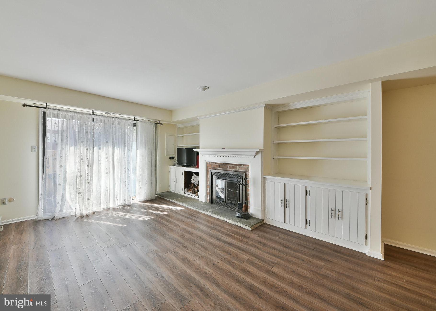 STONYBROOK - Residential Lease