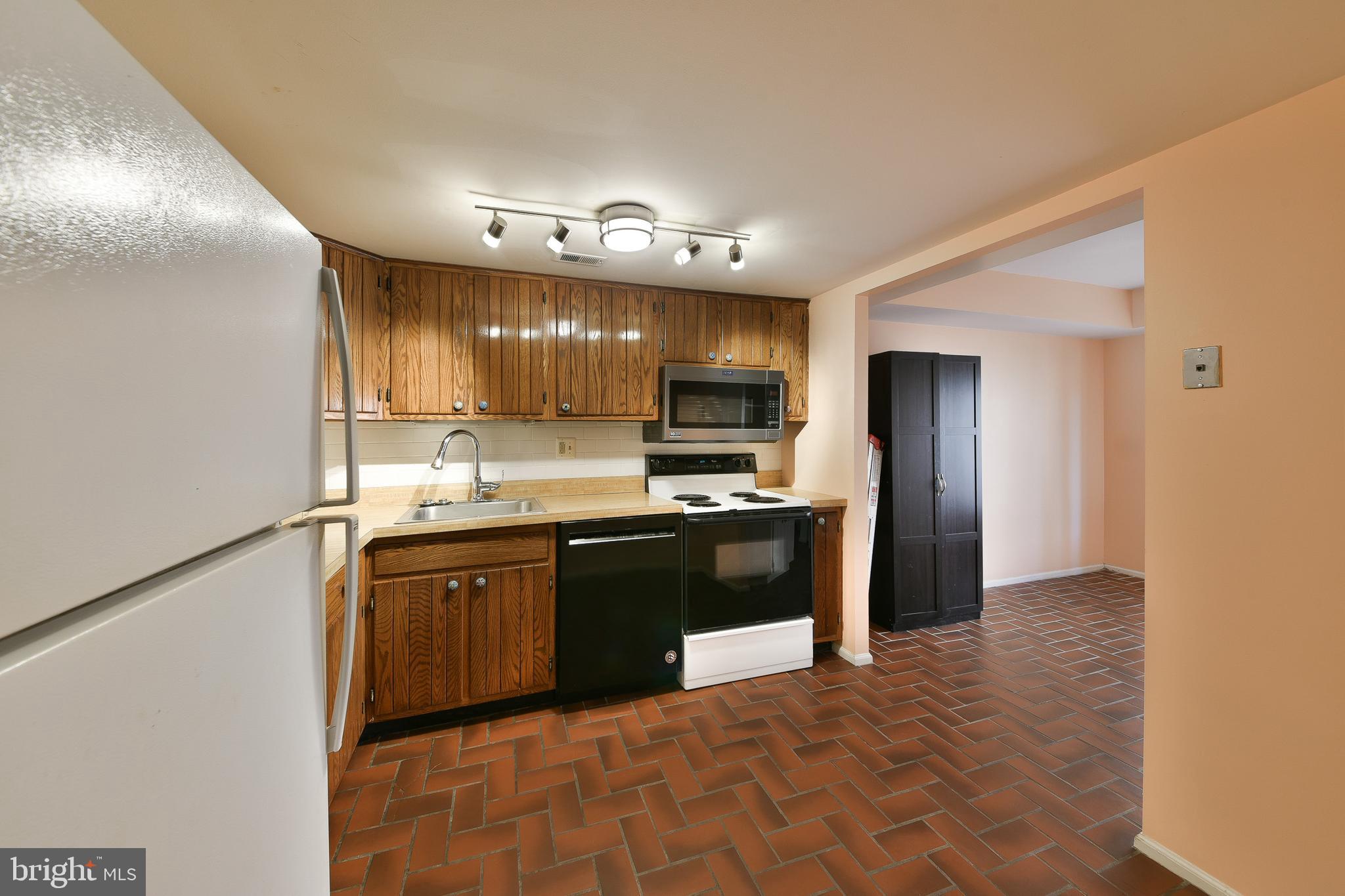 STONYBROOK - Residential Lease