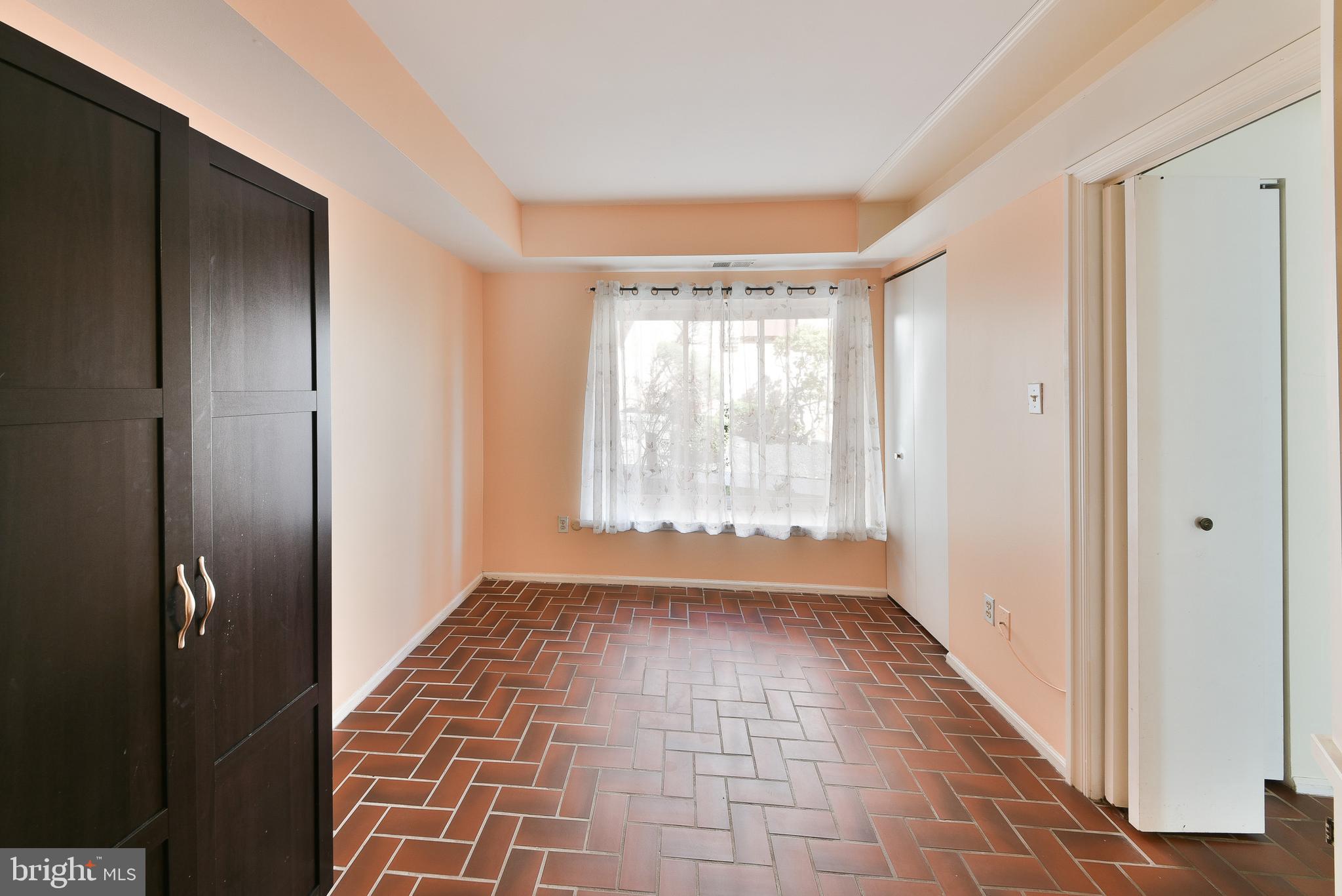 STONYBROOK - Residential Lease