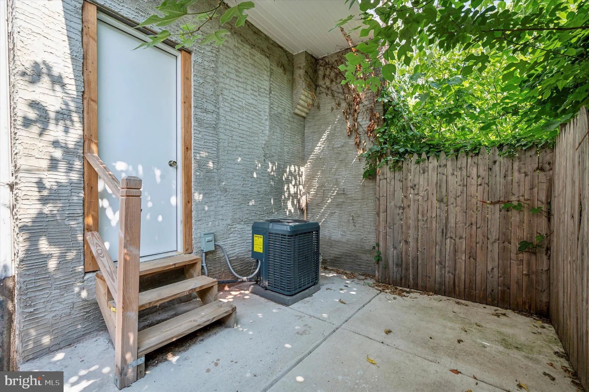Philadelphia, Pennsylvania 19121, United States, 3 Bedrooms Bedrooms, ,1 BathroomBathrooms,Residential,Active,37110