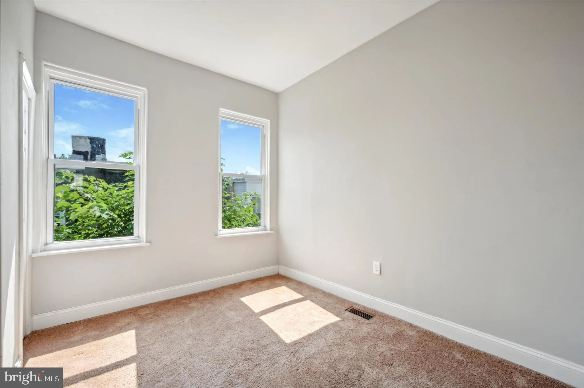 Philadelphia, Pennsylvania 19121, United States, 3 Bedrooms Bedrooms, ,1 BathroomBathrooms,Residential,Active,37110