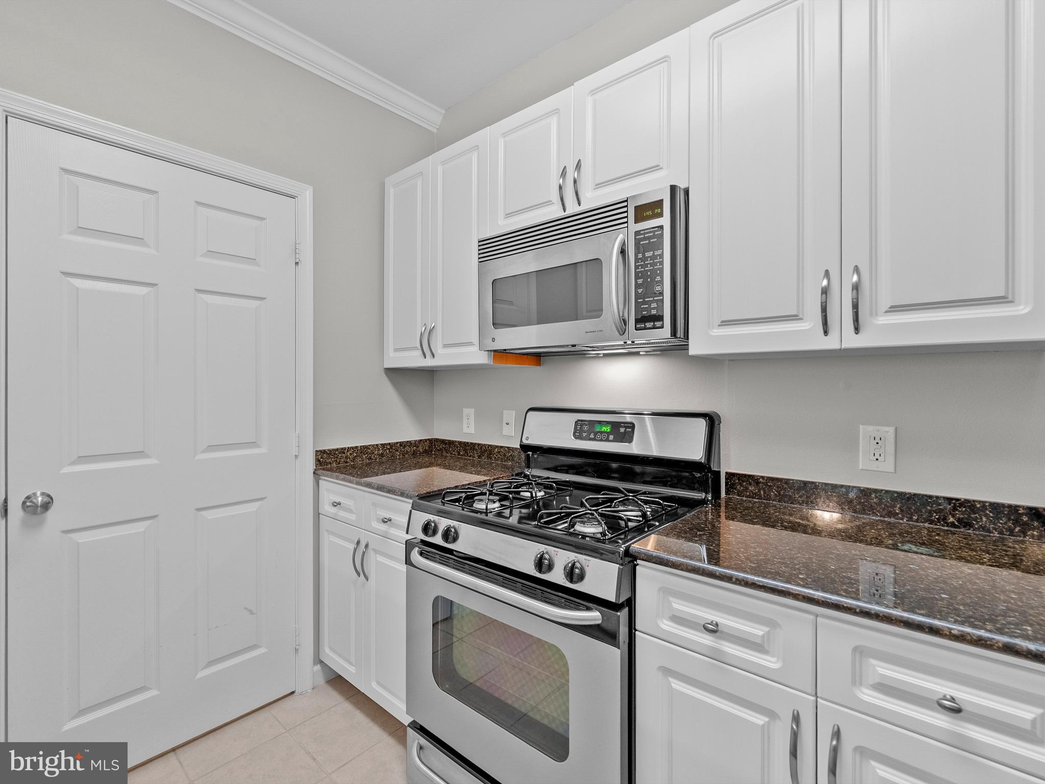 LEGATO CORNER - Residential Lease