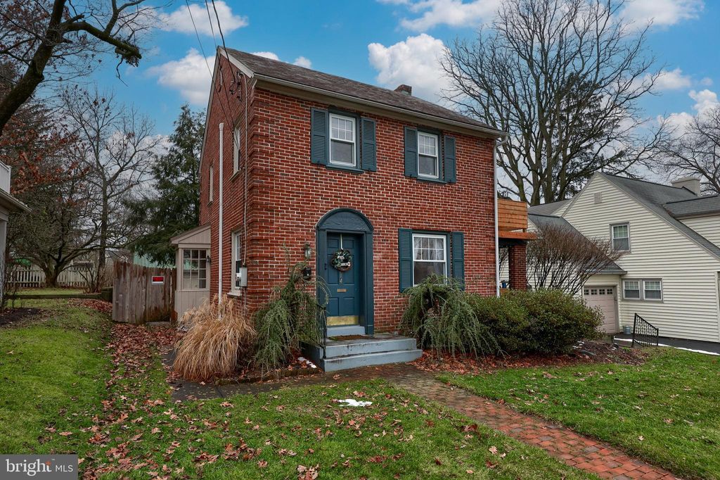 Photo of 714 S Spruce Street, Elizabethtown, PA 17022 (MLS # PALA2046072)